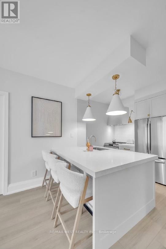 1647 - 25 VIKING LANE Image 3