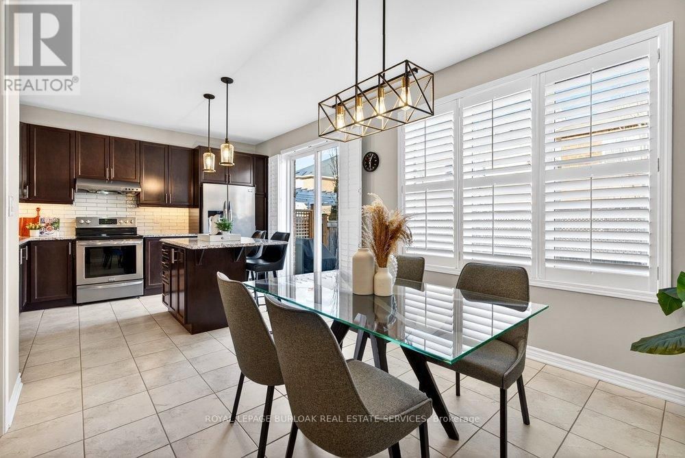 446 GREY LANDING Image 17