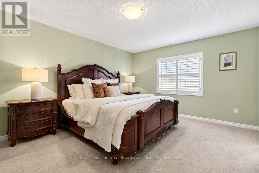 446 GREY LANDING Image 26