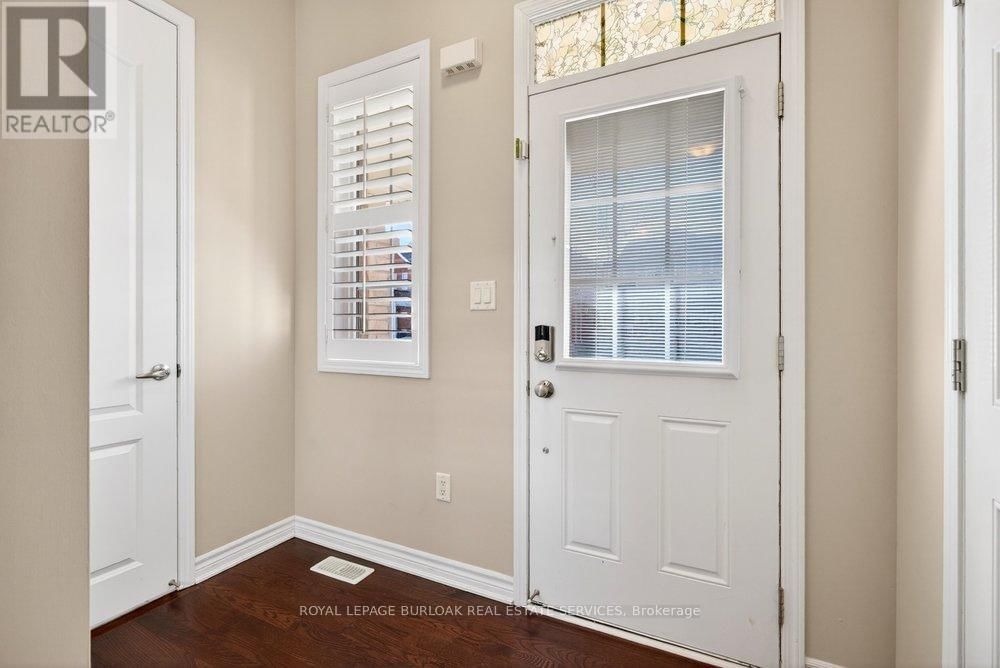 446 GREY LANDING Image 5