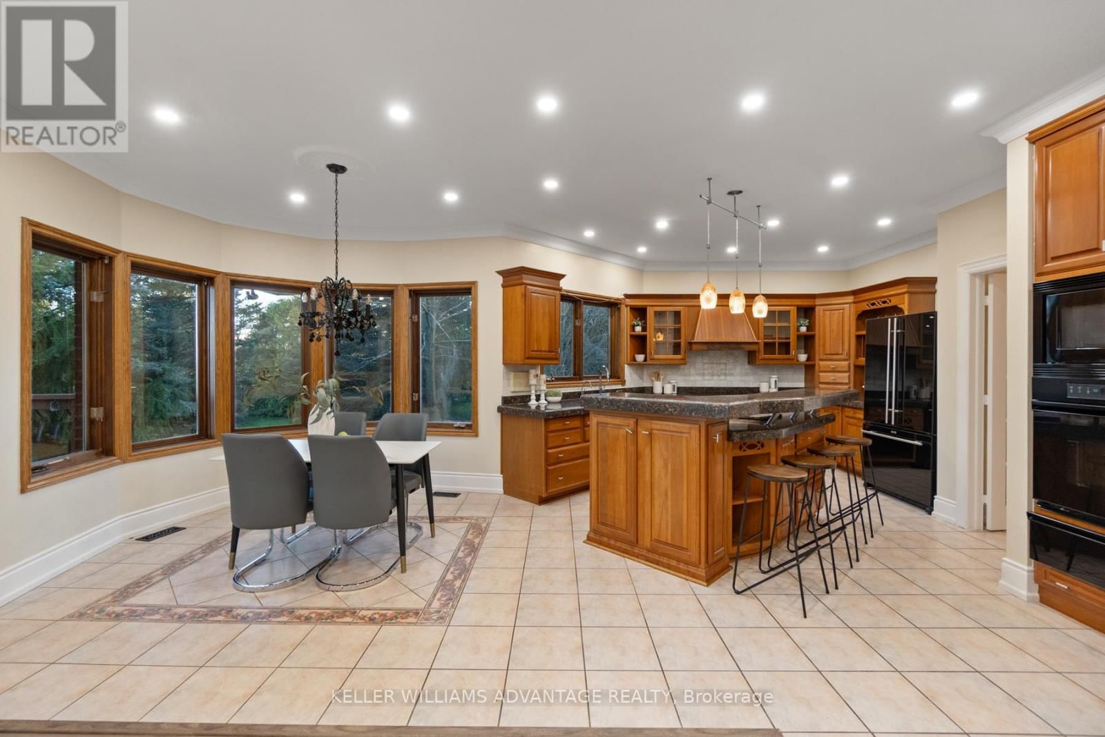 3100 30 SIDE ROAD Image 12