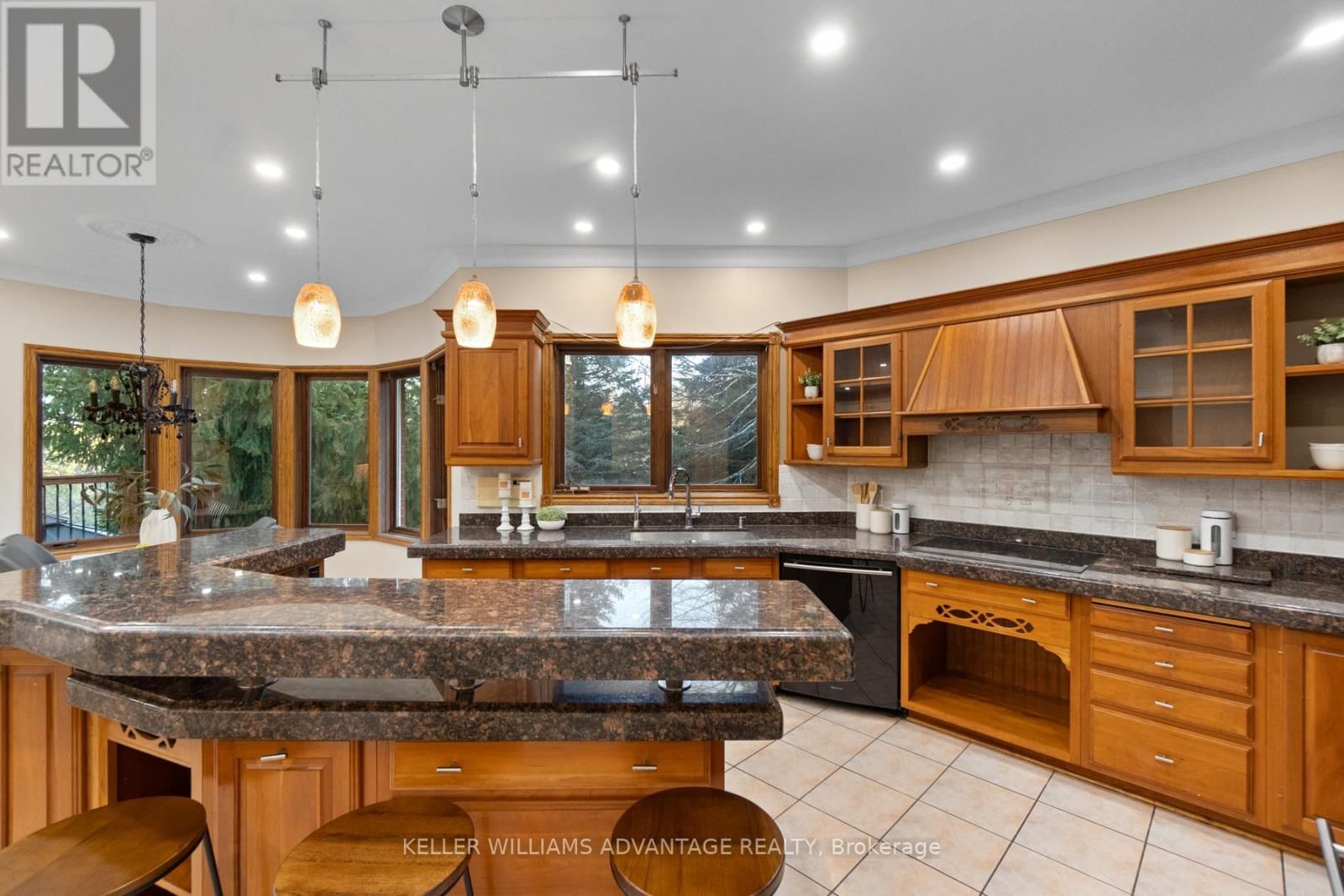 3100 30 SIDE ROAD Image 17