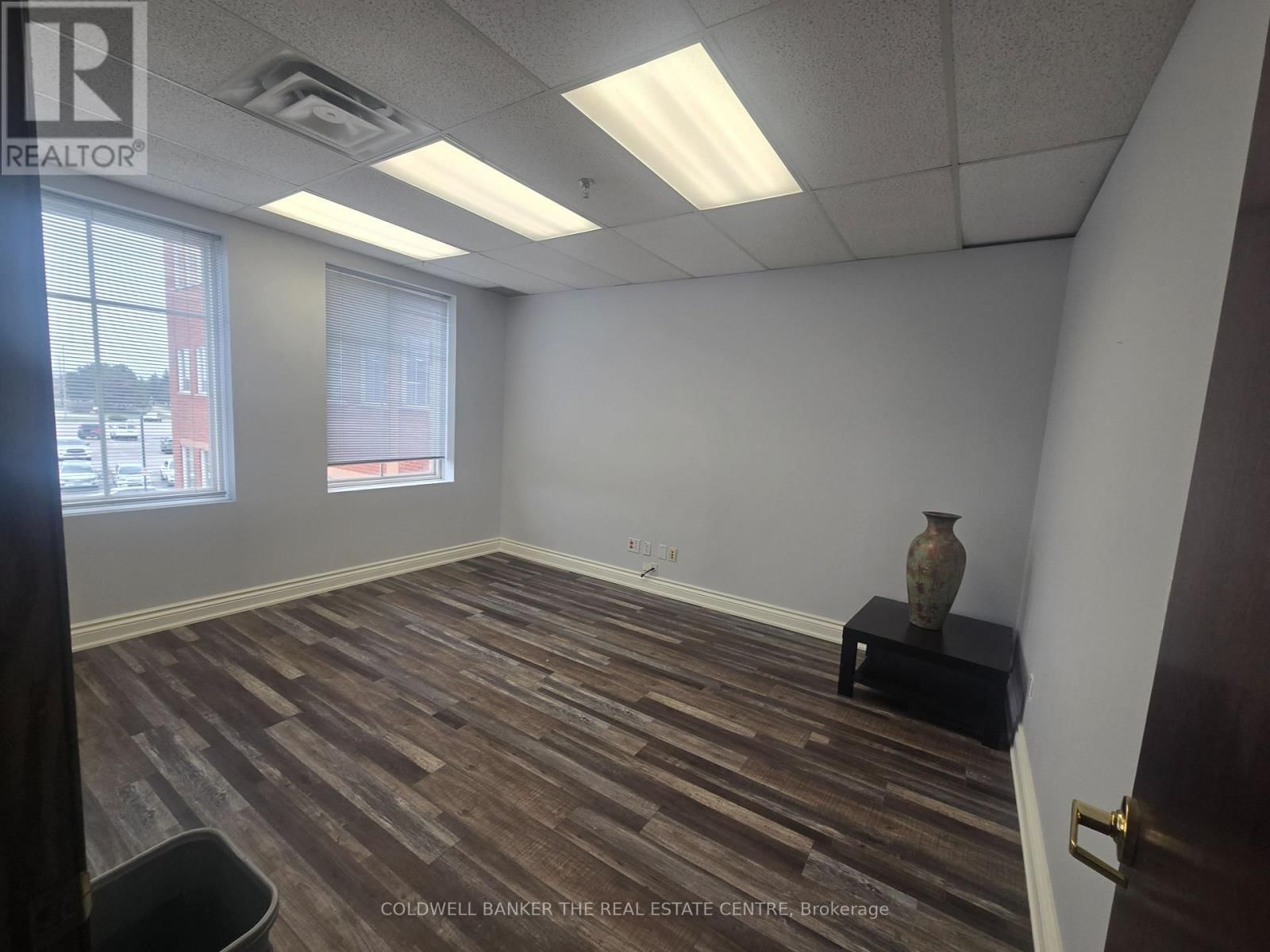 3/300 - 5025 ORBITOR DRIVE Image 4