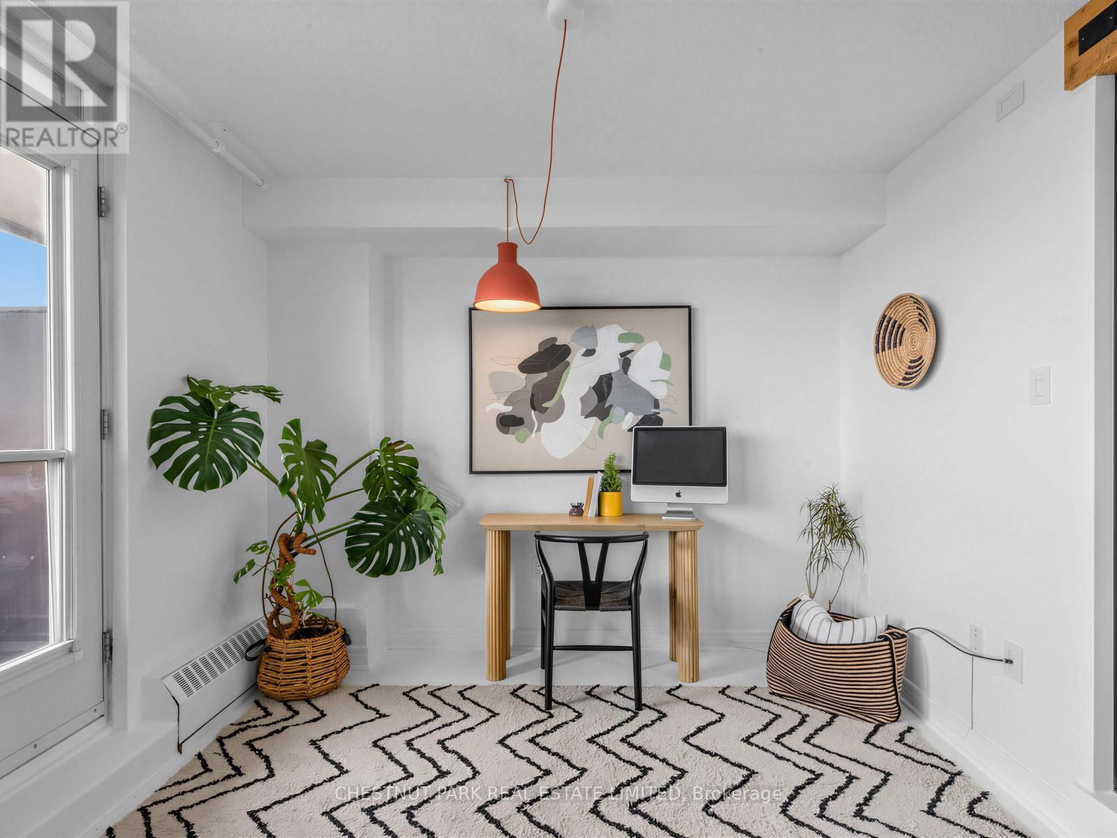 1210 - 541 BLACKTHORN AVENUE Image 15