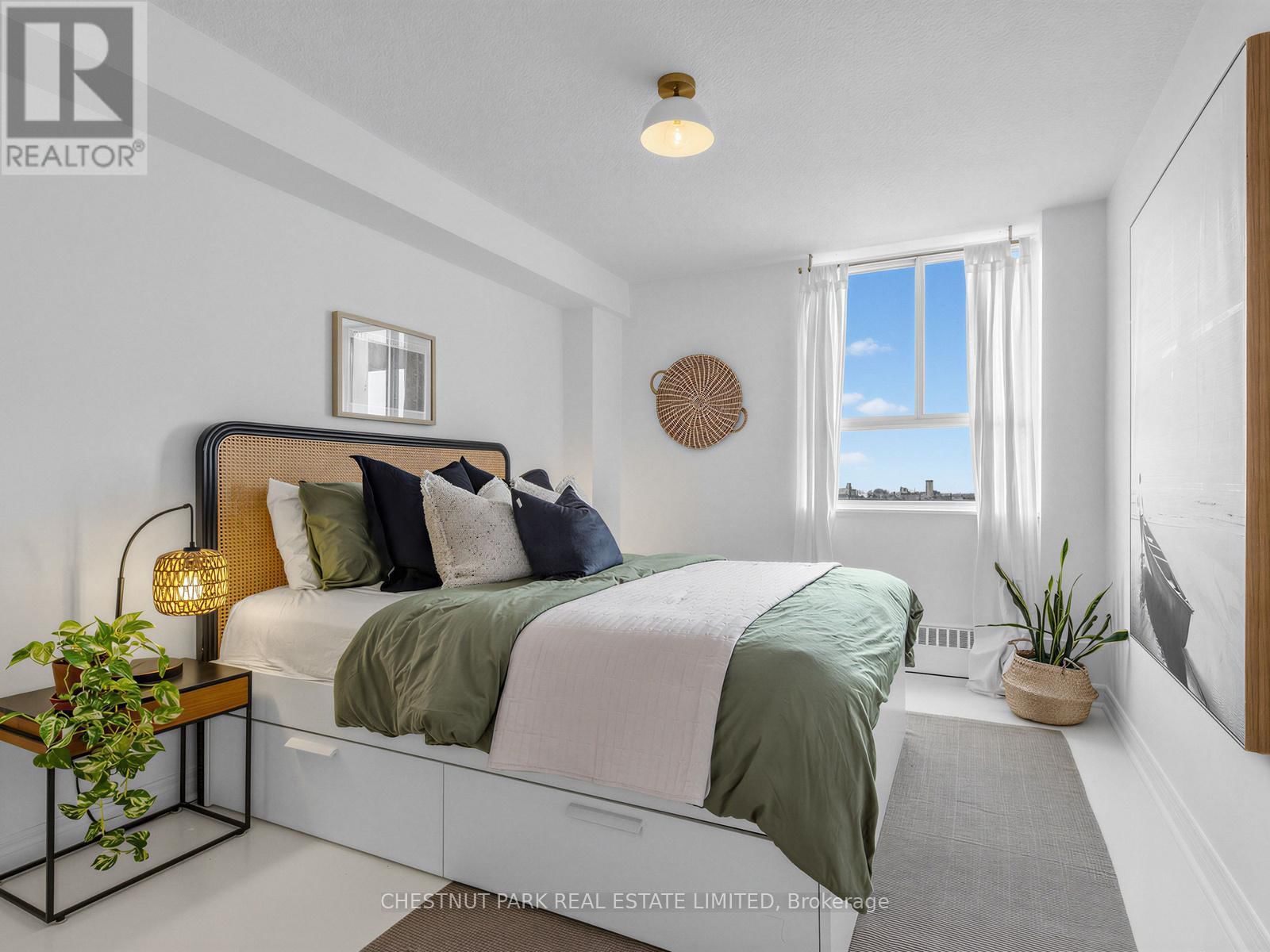 1210 - 541 BLACKTHORN AVENUE Image 16