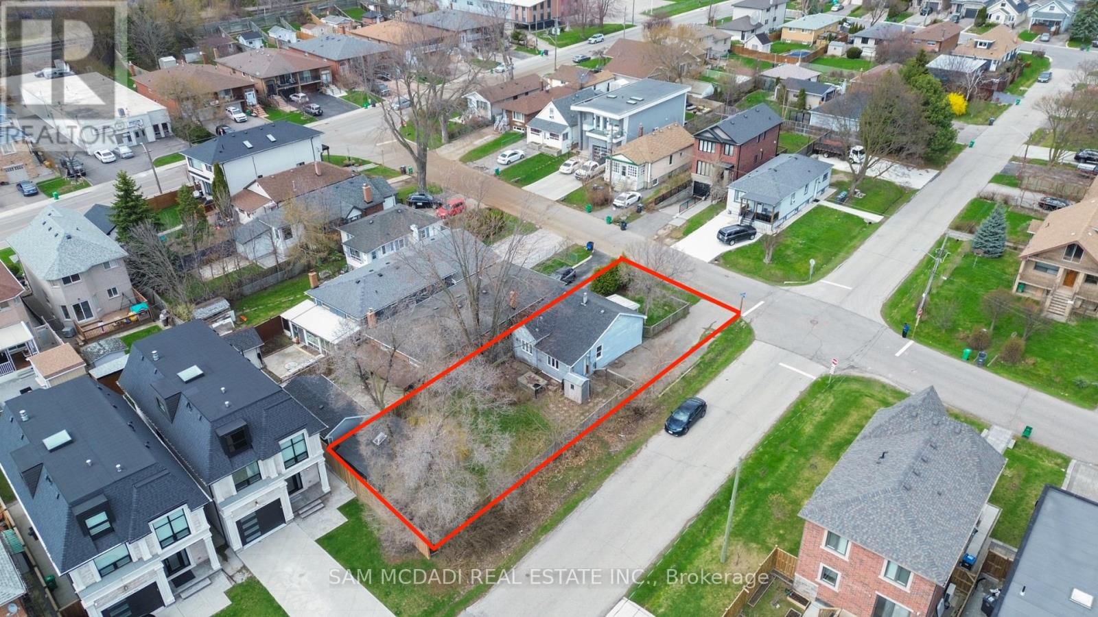 1062 WEST AVENUE Image 2