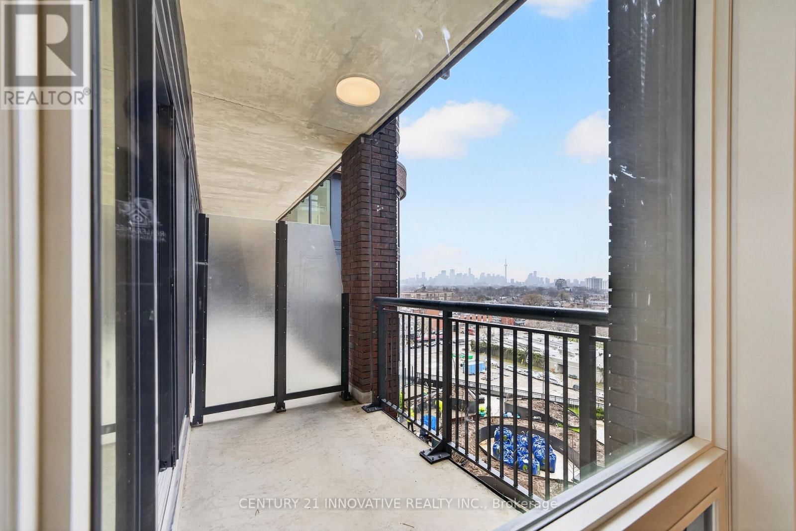 602 - 1185 DUPONT STREET Image 17