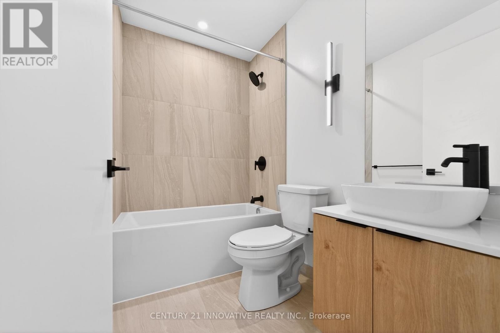 602 - 1185 DUPONT STREET Image 4