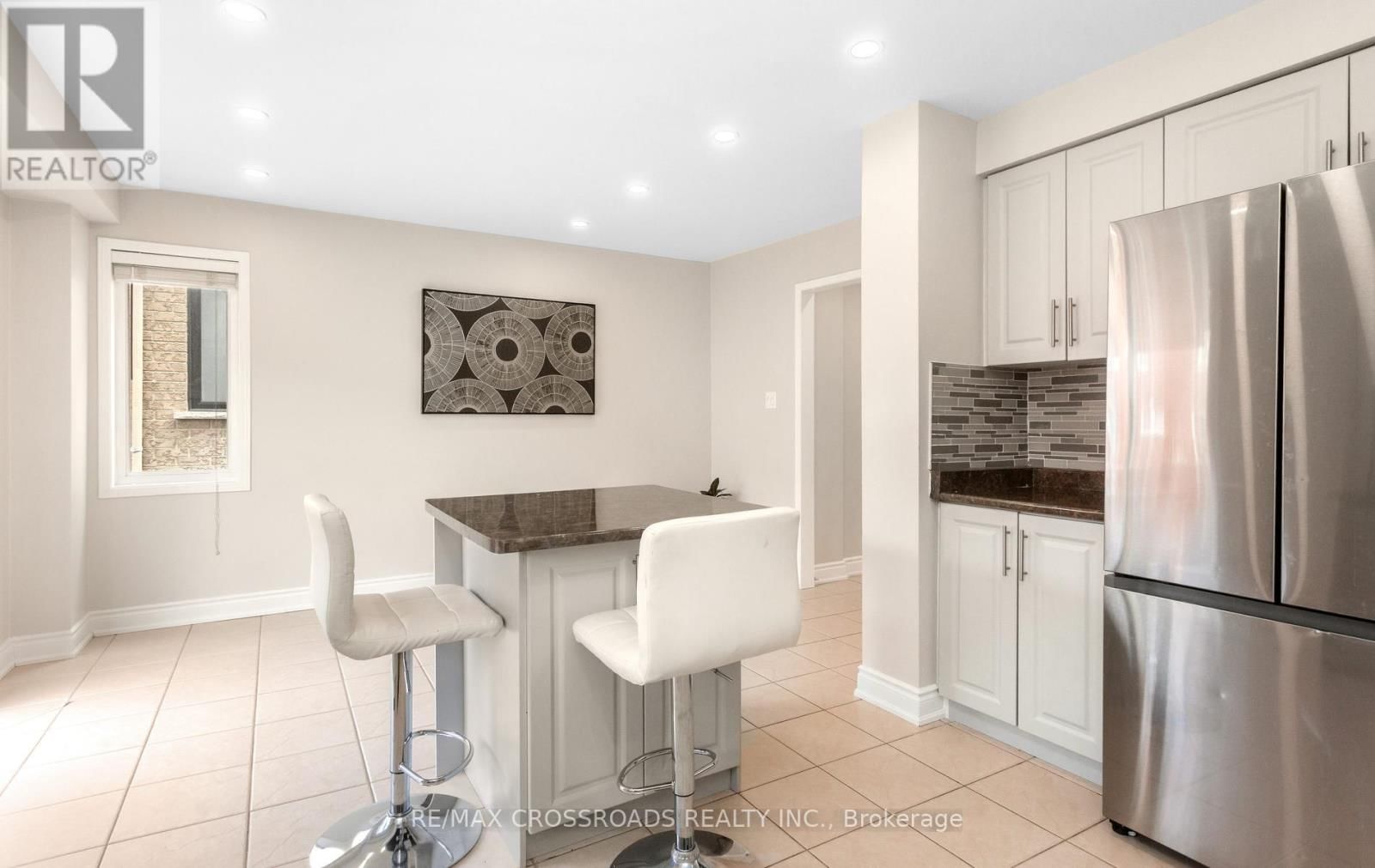 21 CEDARVALLEY BOULEVARD Image 12