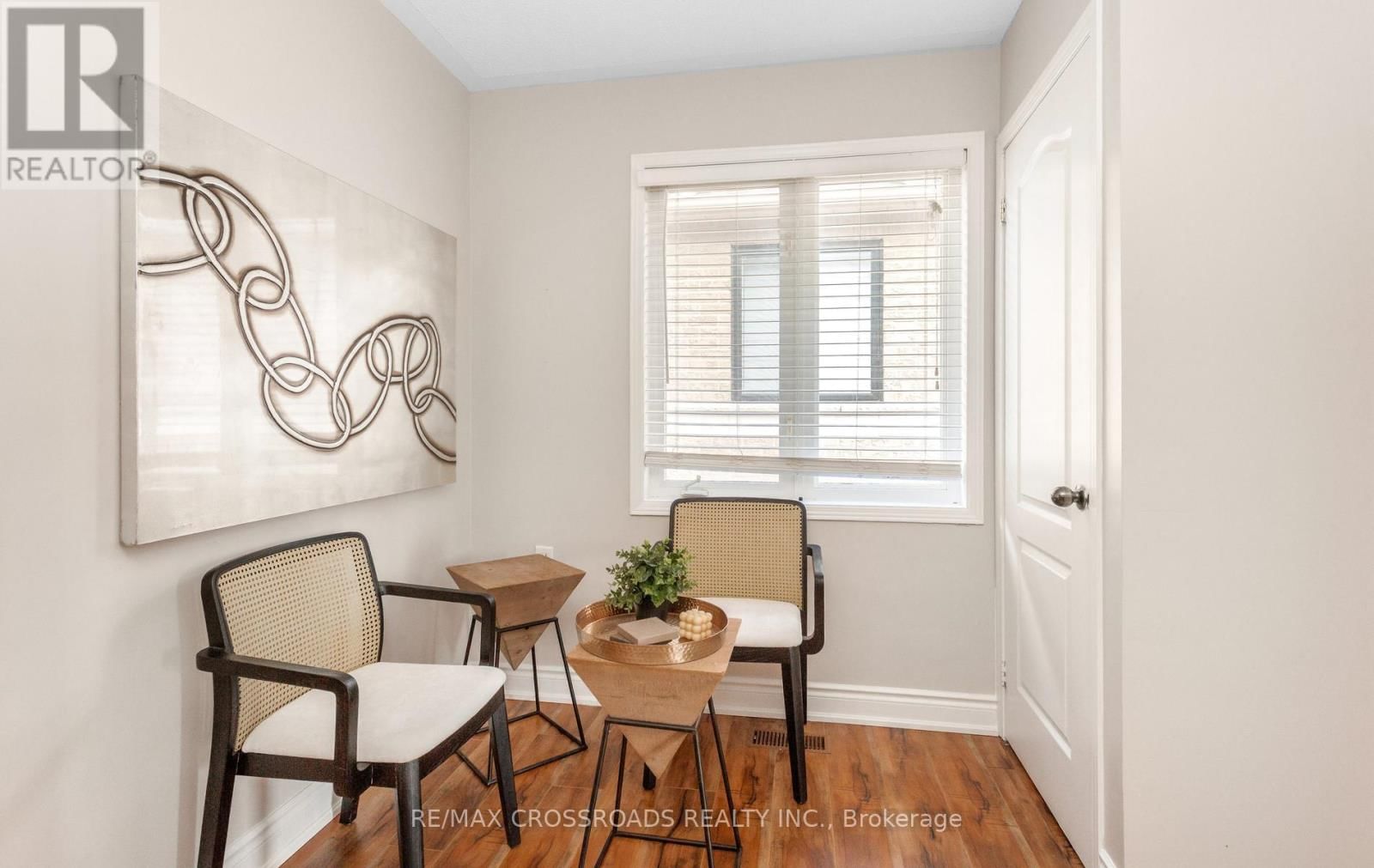 21 CEDARVALLEY BOULEVARD Image 18