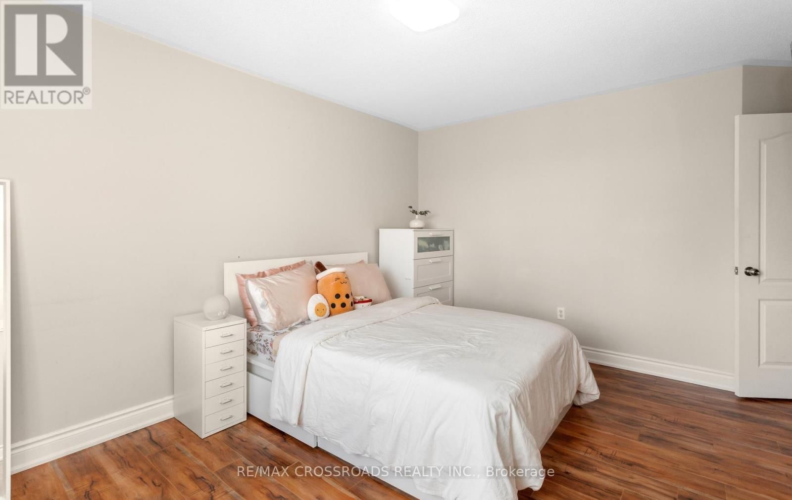 21 CEDARVALLEY BOULEVARD Image 22