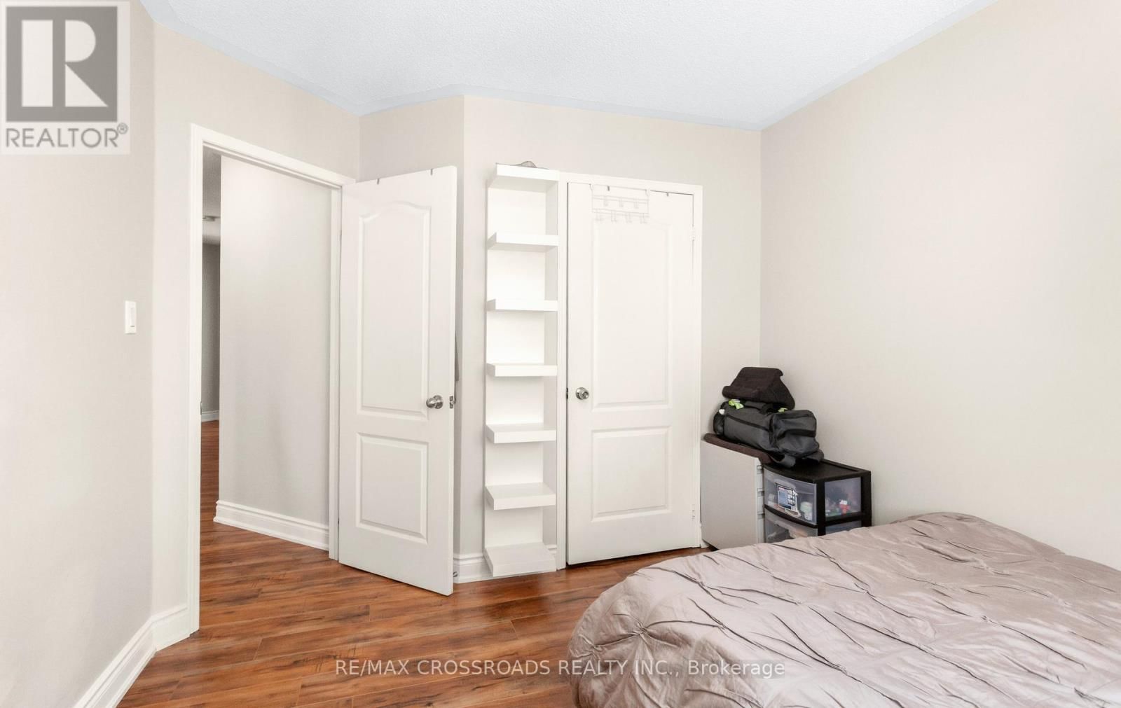 21 CEDARVALLEY BOULEVARD Image 29