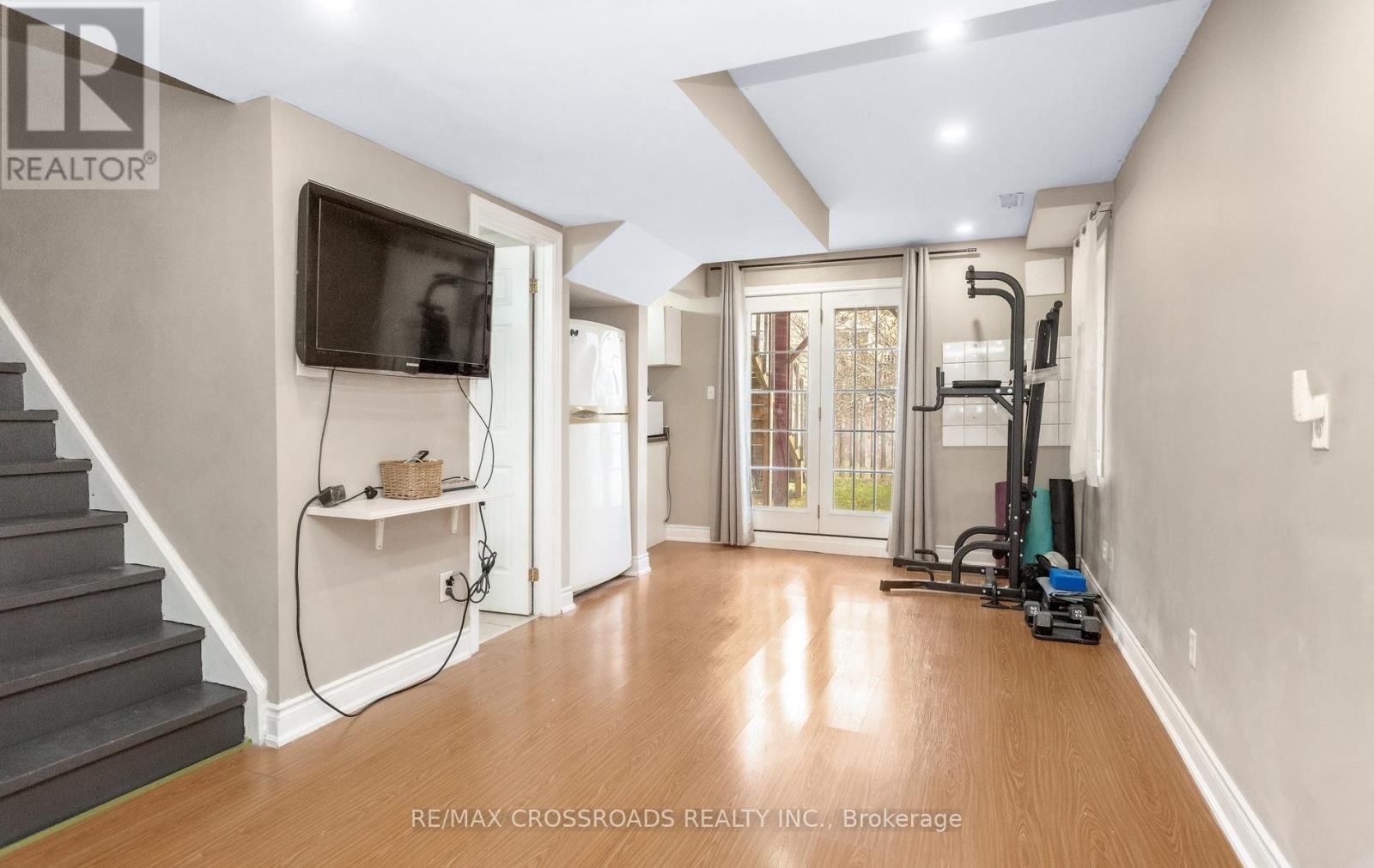 21 CEDARVALLEY BOULEVARD Image 33