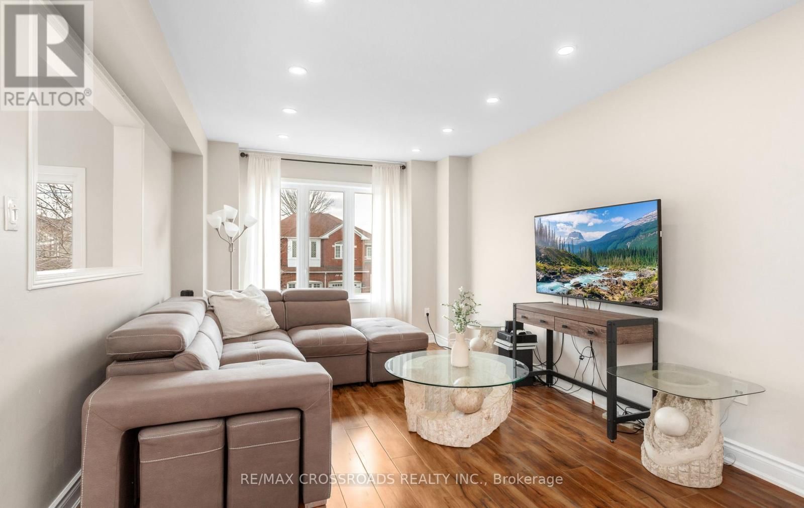 21 CEDARVALLEY BOULEVARD Image 6