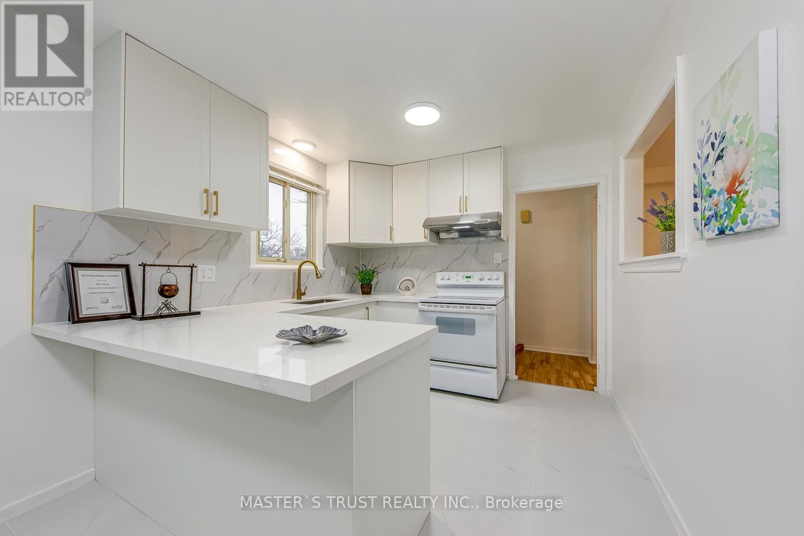 6411 CHAUMONT CRESCENT Image 11