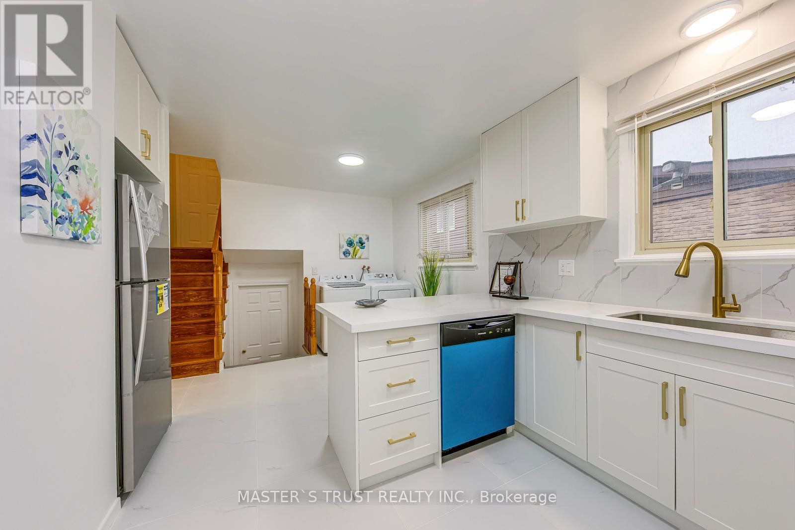 6411 CHAUMONT CRESCENT Image 13