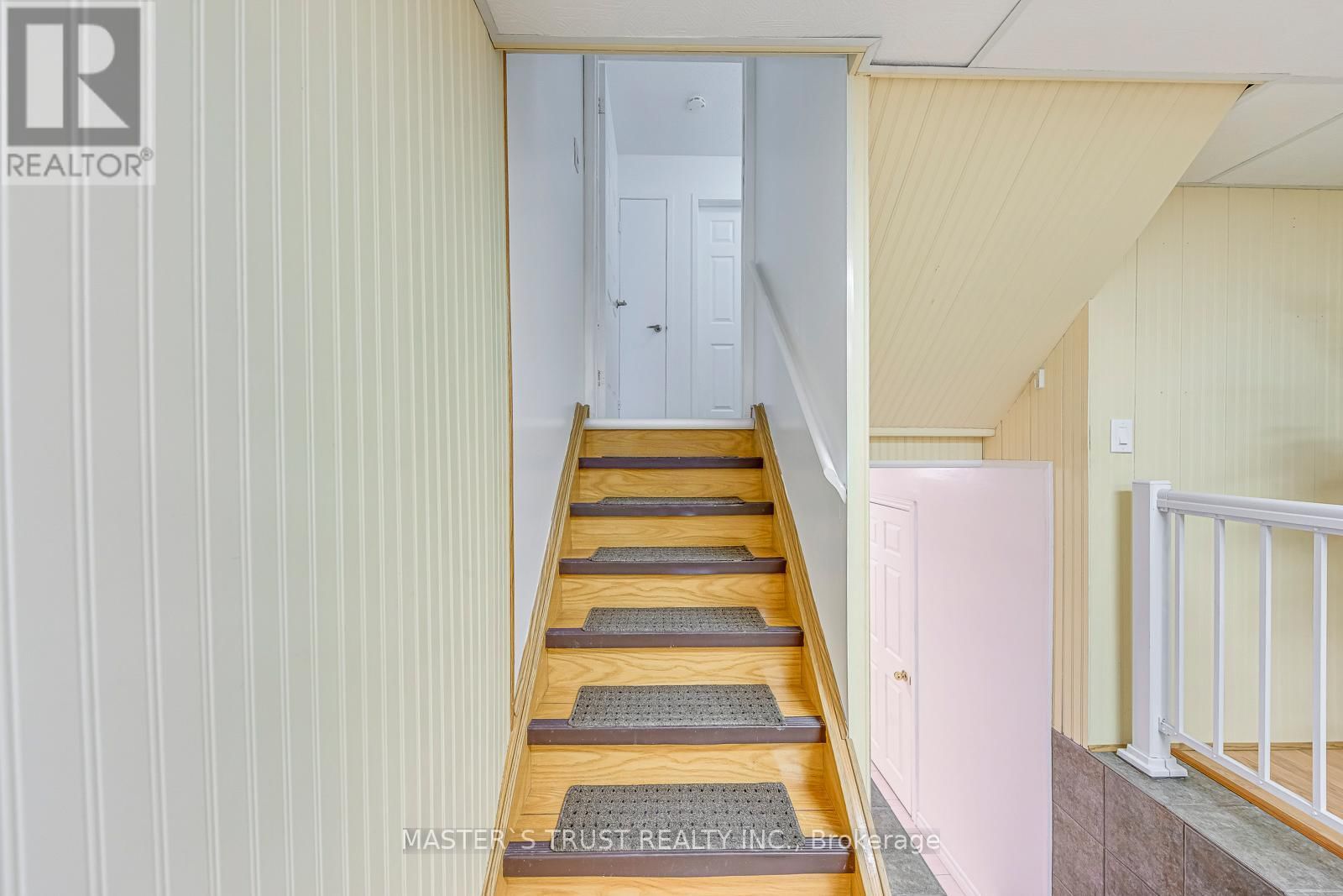 6411 CHAUMONT CRESCENT Image 29