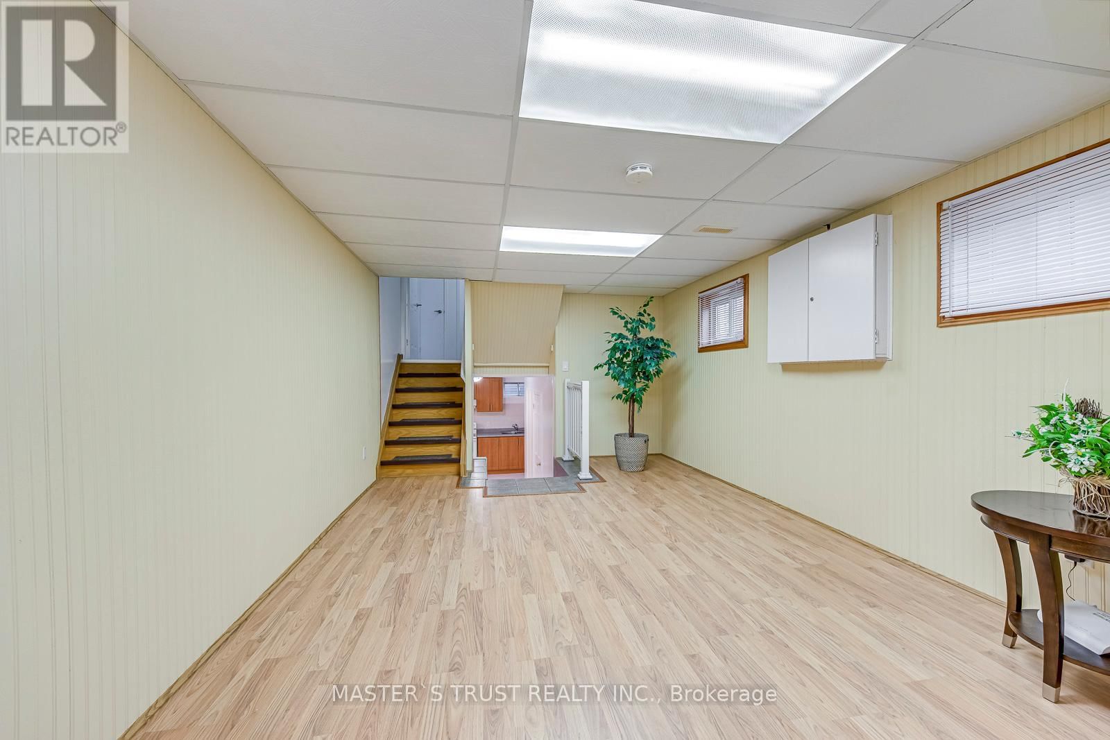 6411 CHAUMONT CRESCENT Image 30