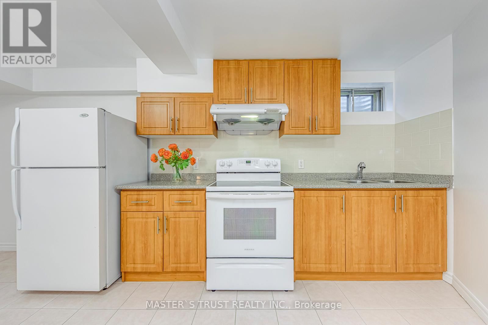 6411 CHAUMONT CRESCENT Image 37