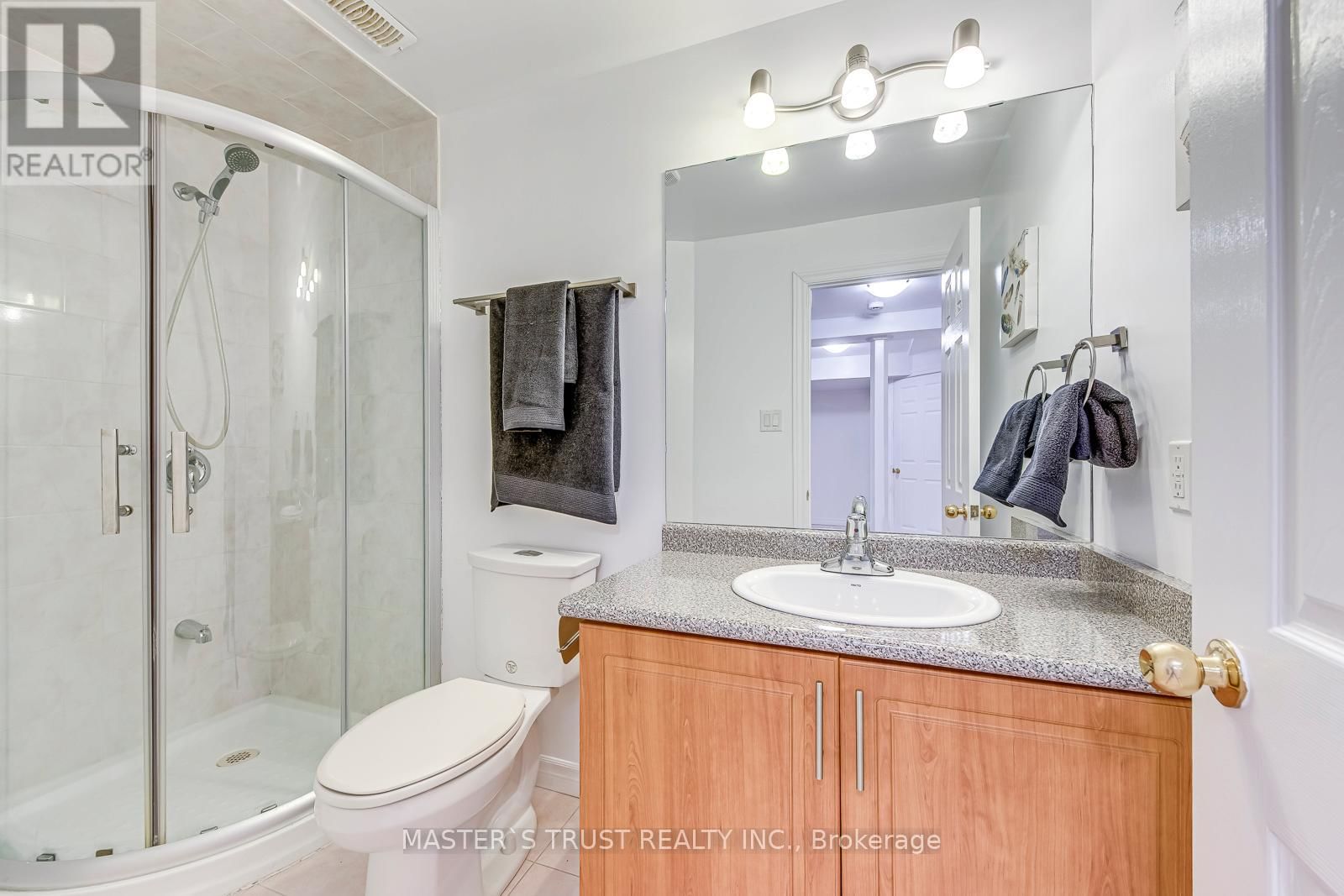 6411 CHAUMONT CRESCENT Image 38