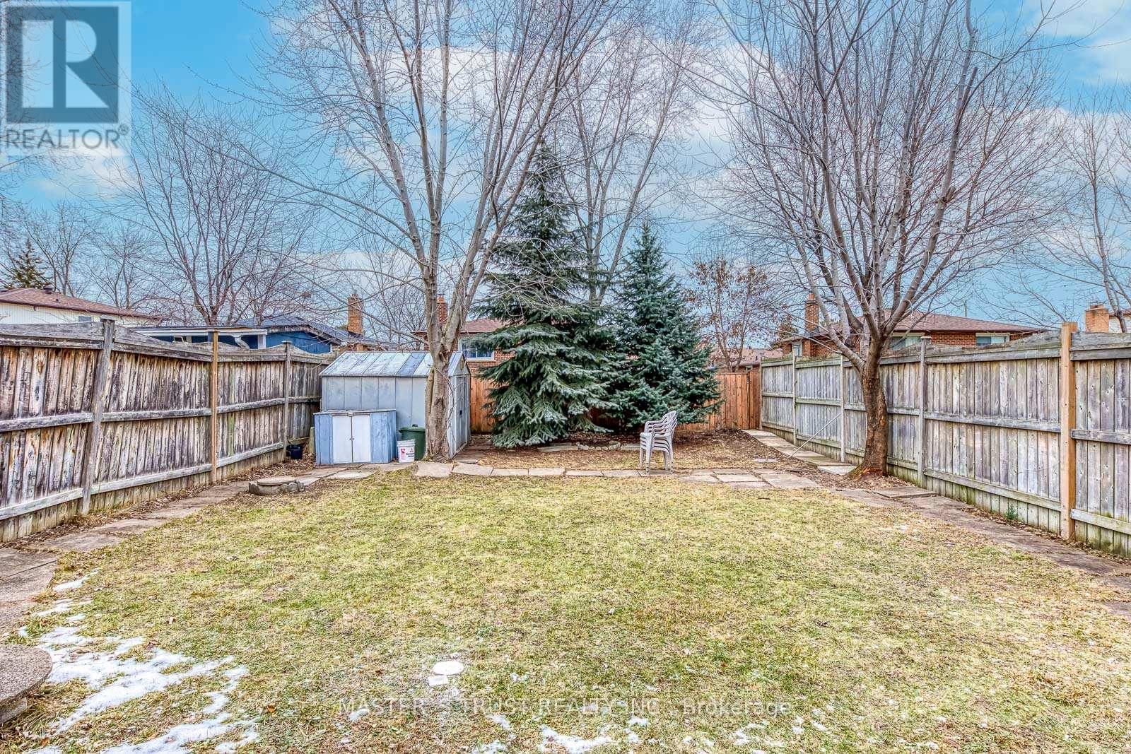 6411 CHAUMONT CRESCENT Image 41