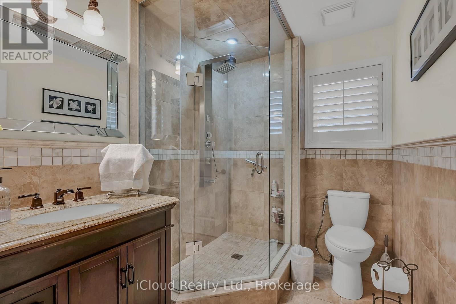 1370 PICKWICK DRIVE Image 13