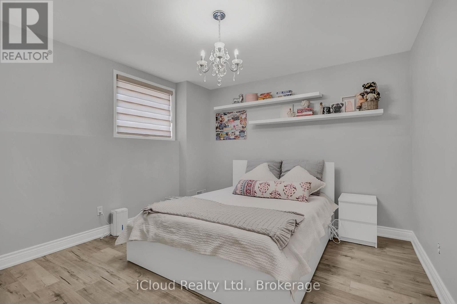 1370 PICKWICK DRIVE Image 26