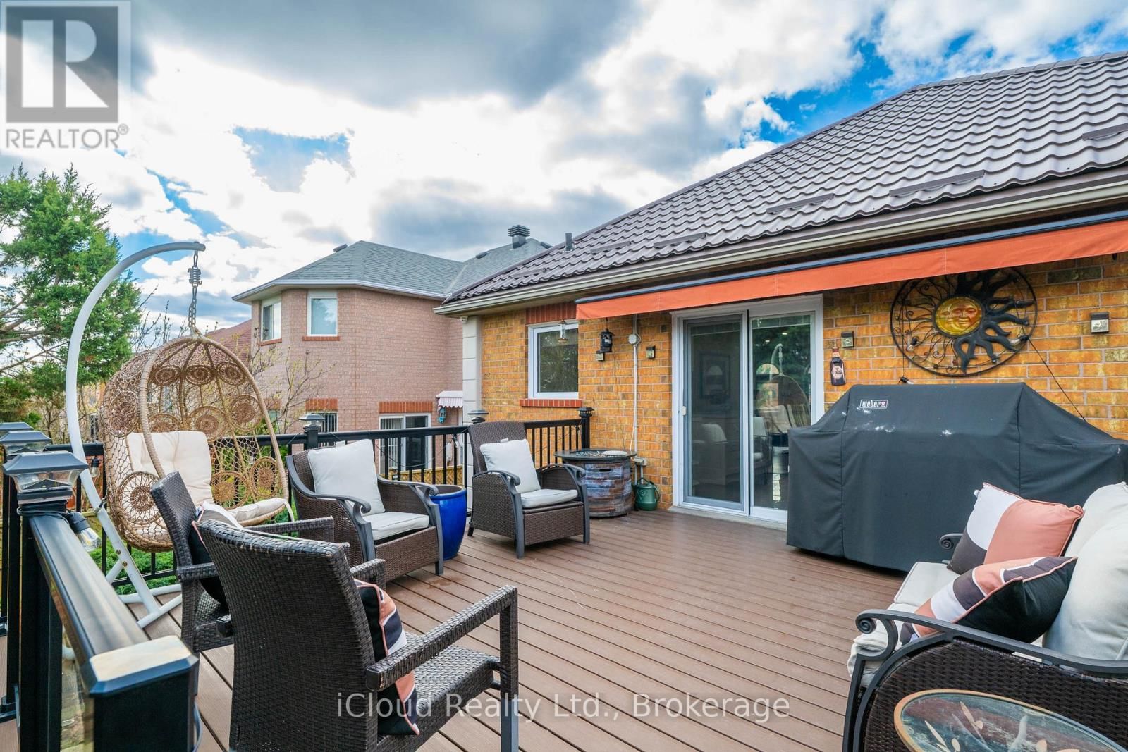 1370 PICKWICK DRIVE Image 33