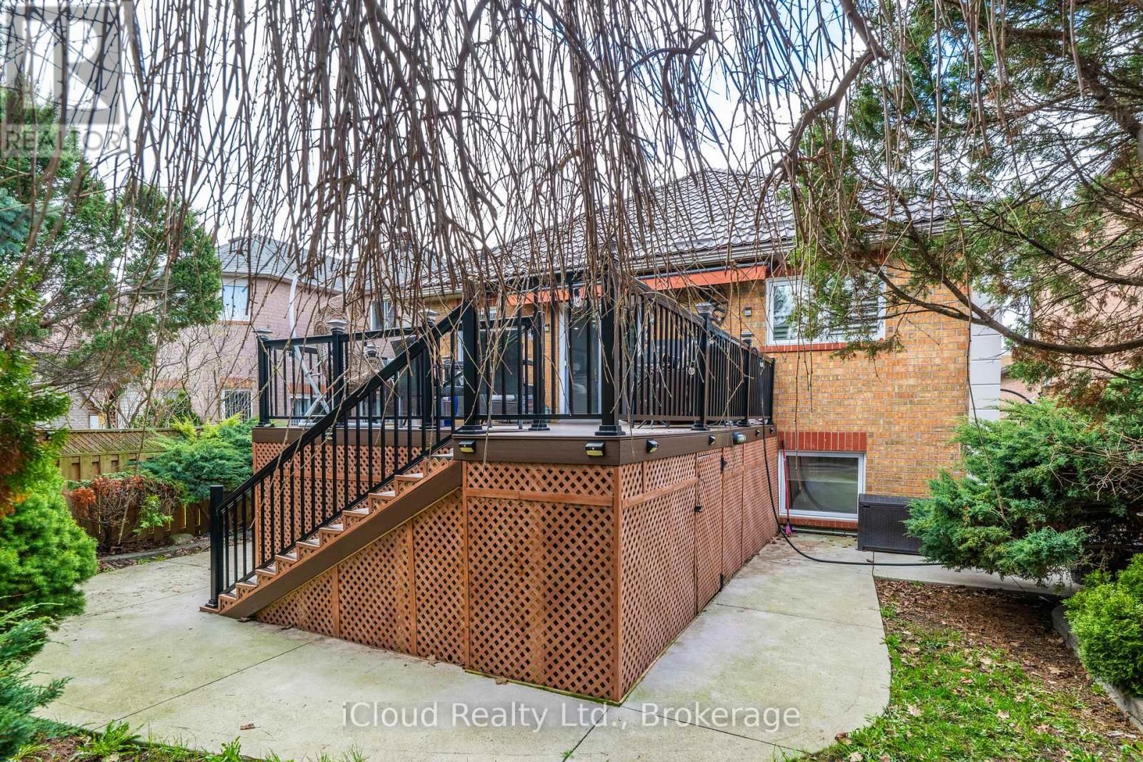 1370 PICKWICK DRIVE Image 35