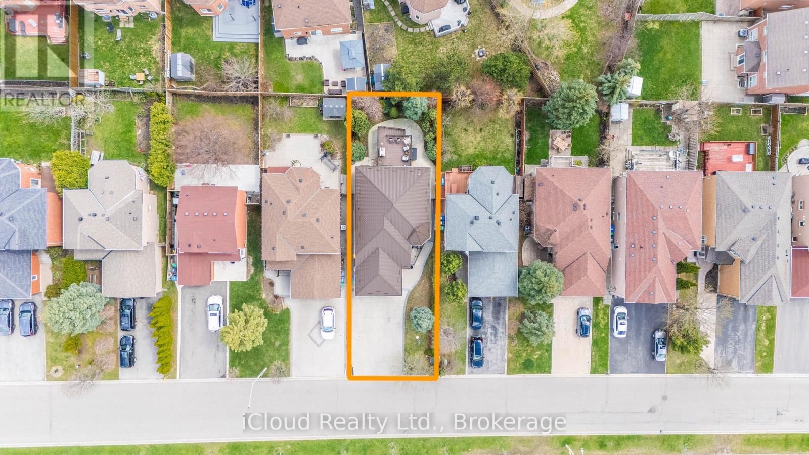 1370 PICKWICK DRIVE Image 44