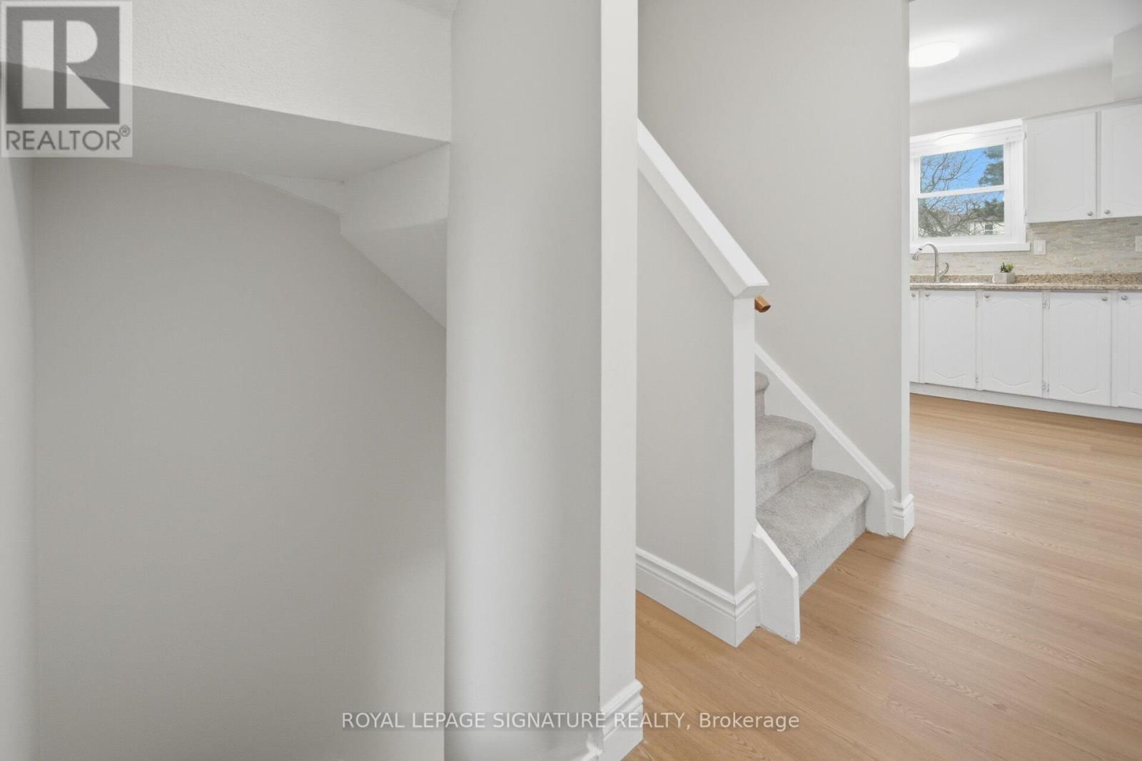 10 - 7340 COPENHAGEN ROAD Image 14