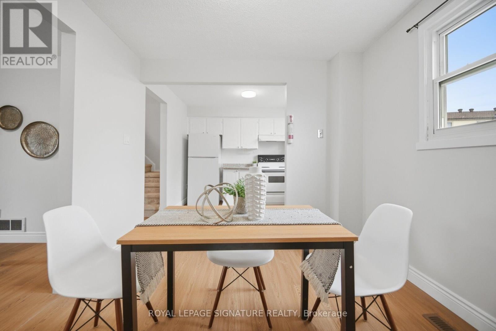 10 - 7340 COPENHAGEN ROAD Image 23