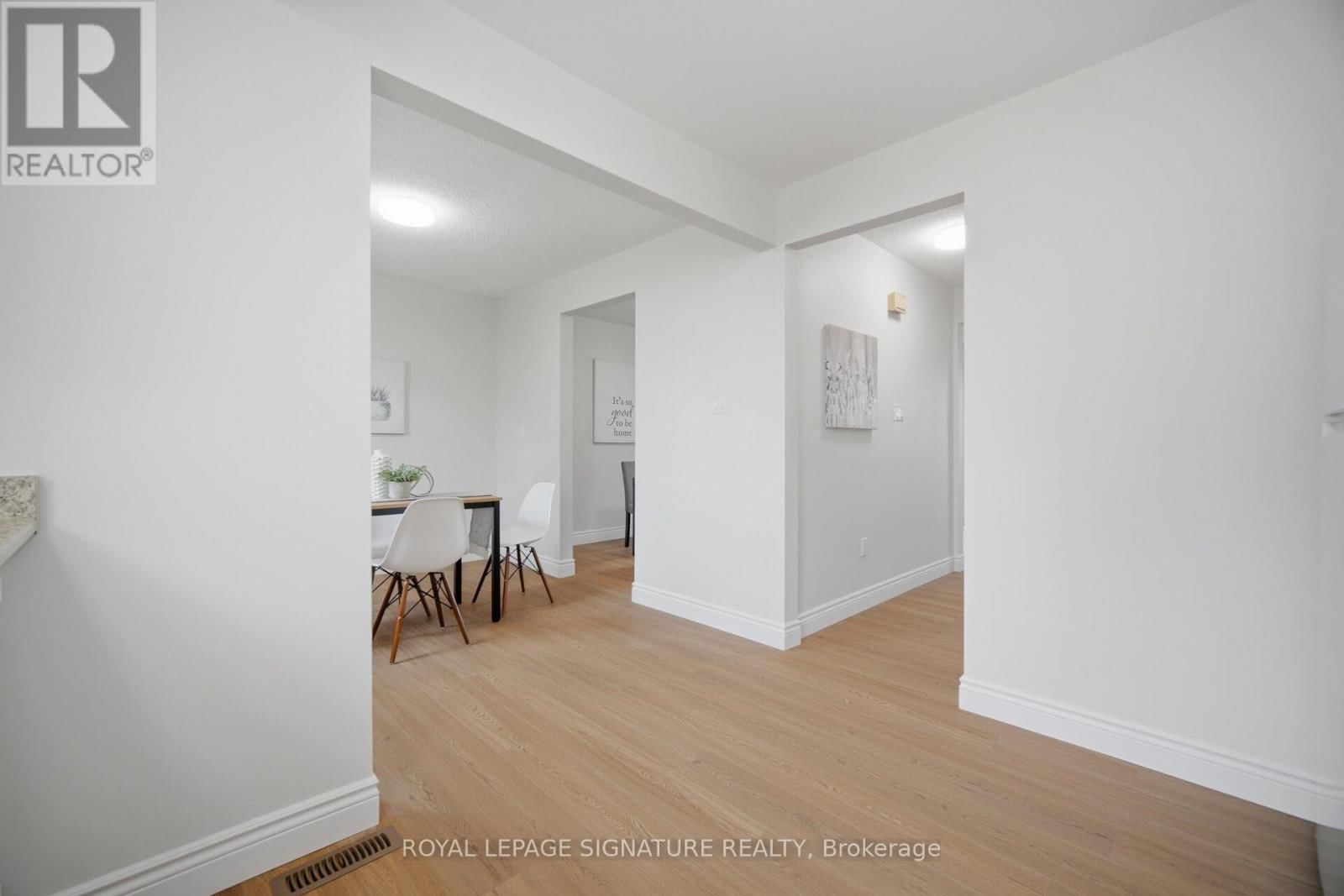 10 - 7340 COPENHAGEN ROAD Image 27