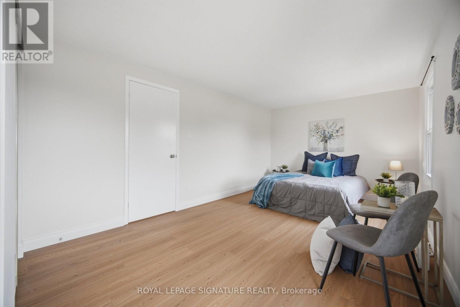 10 - 7340 COPENHAGEN ROAD Image 32