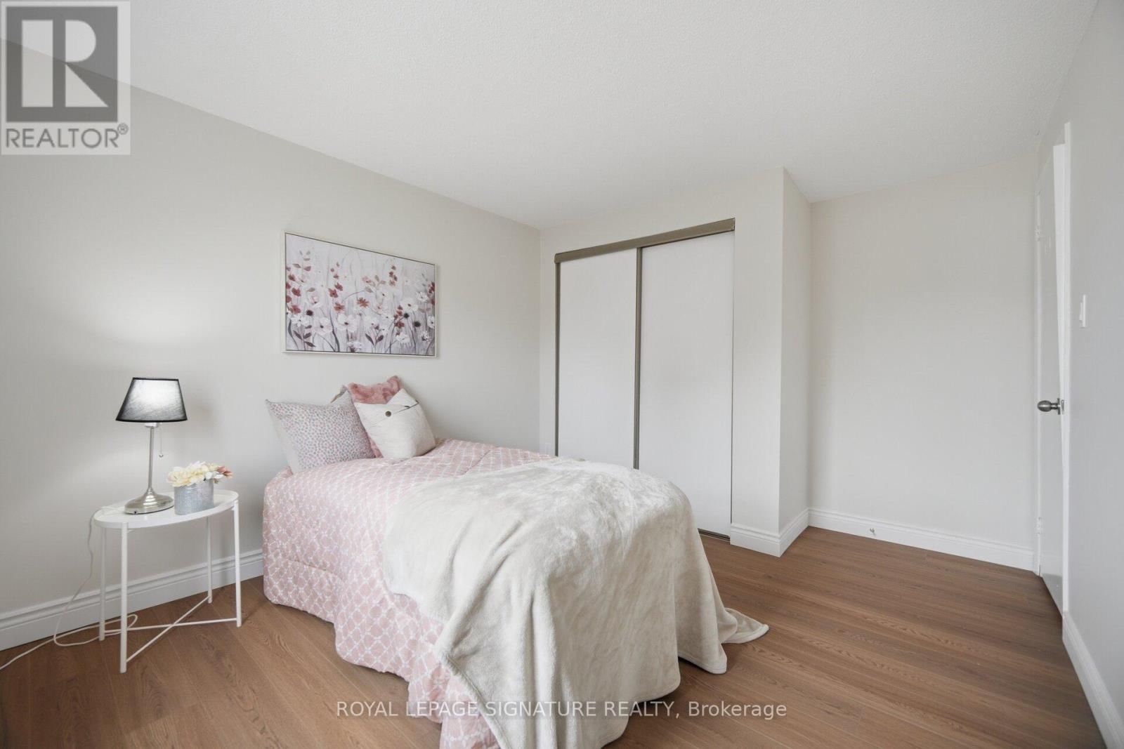 10 - 7340 COPENHAGEN ROAD Image 35