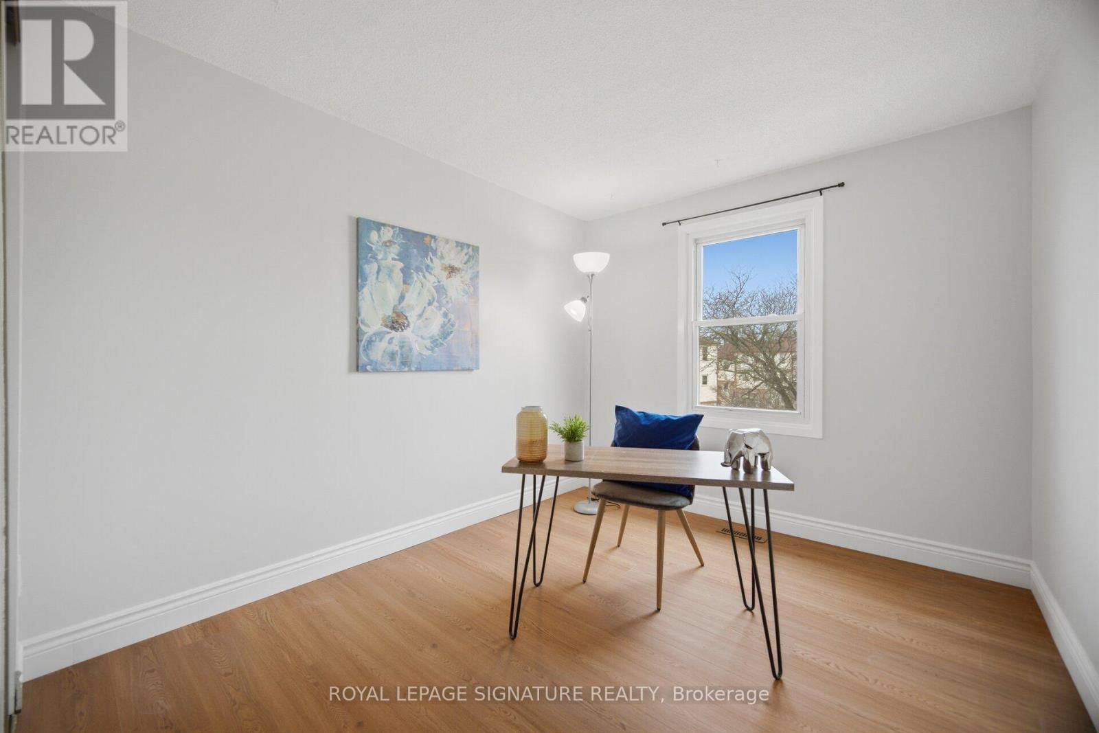 10 - 7340 COPENHAGEN ROAD Image 36