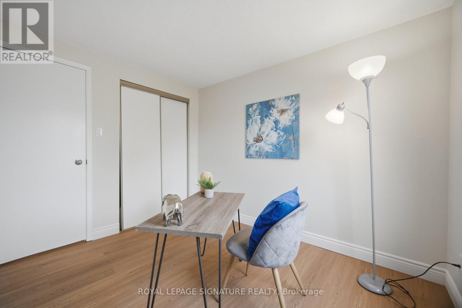 10 - 7340 COPENHAGEN ROAD Image 37