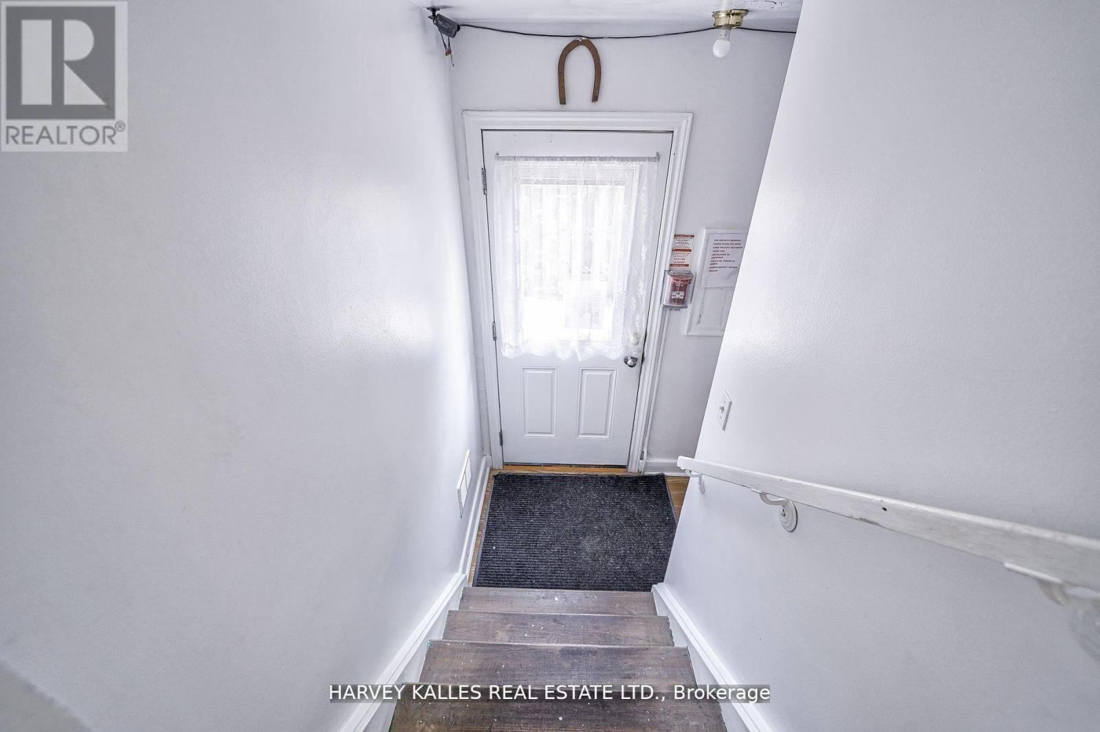 40 DOMINION ROAD Image 7