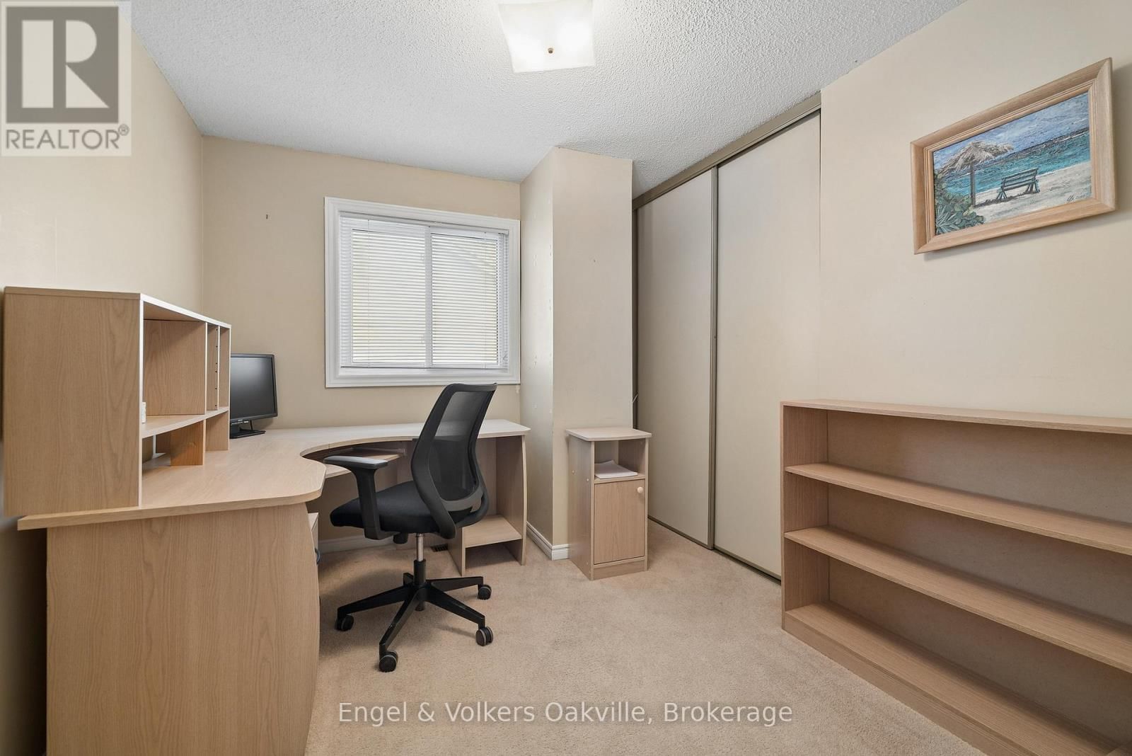 240 ROSS LANE Image 27