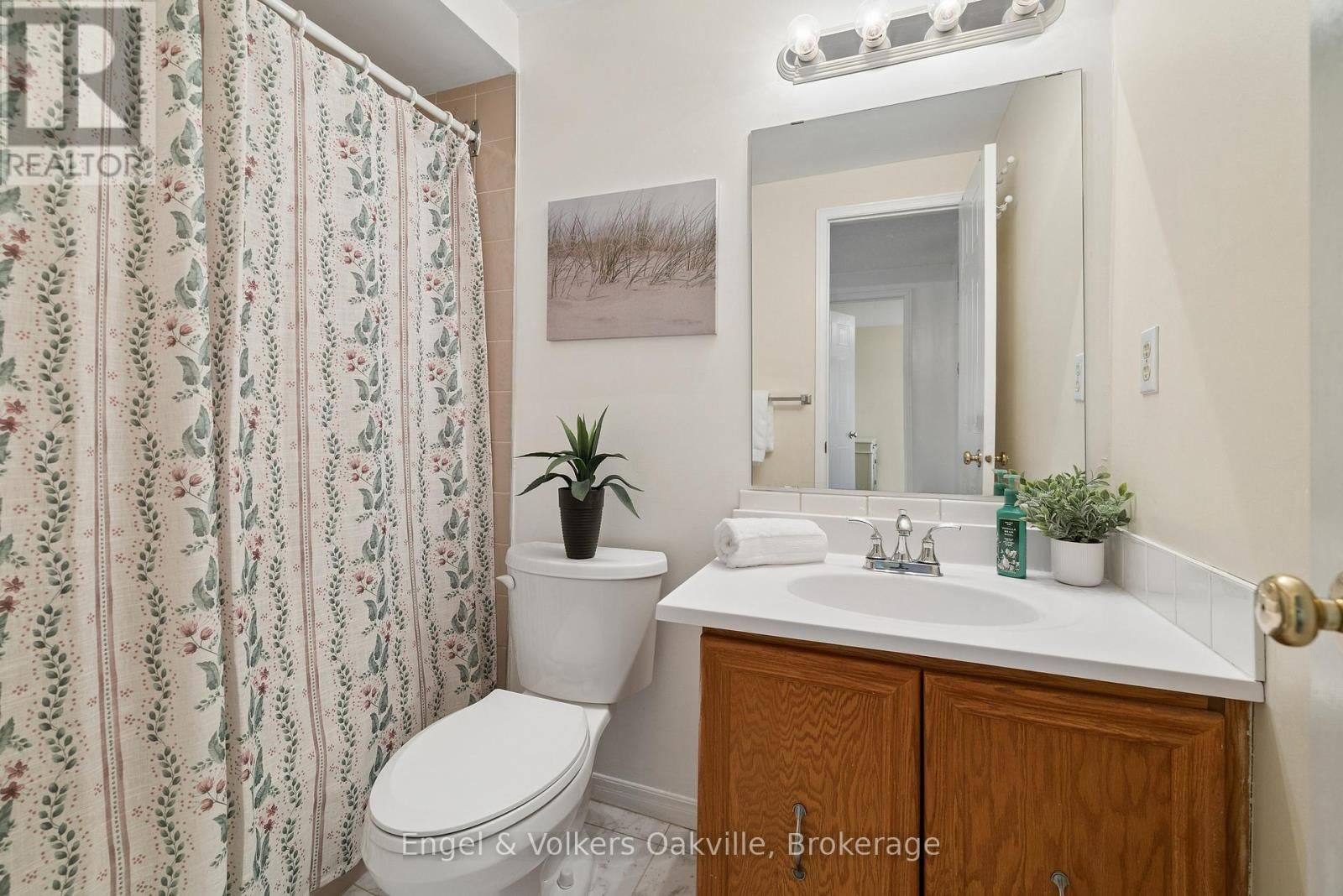 240 ROSS LANE Image 29