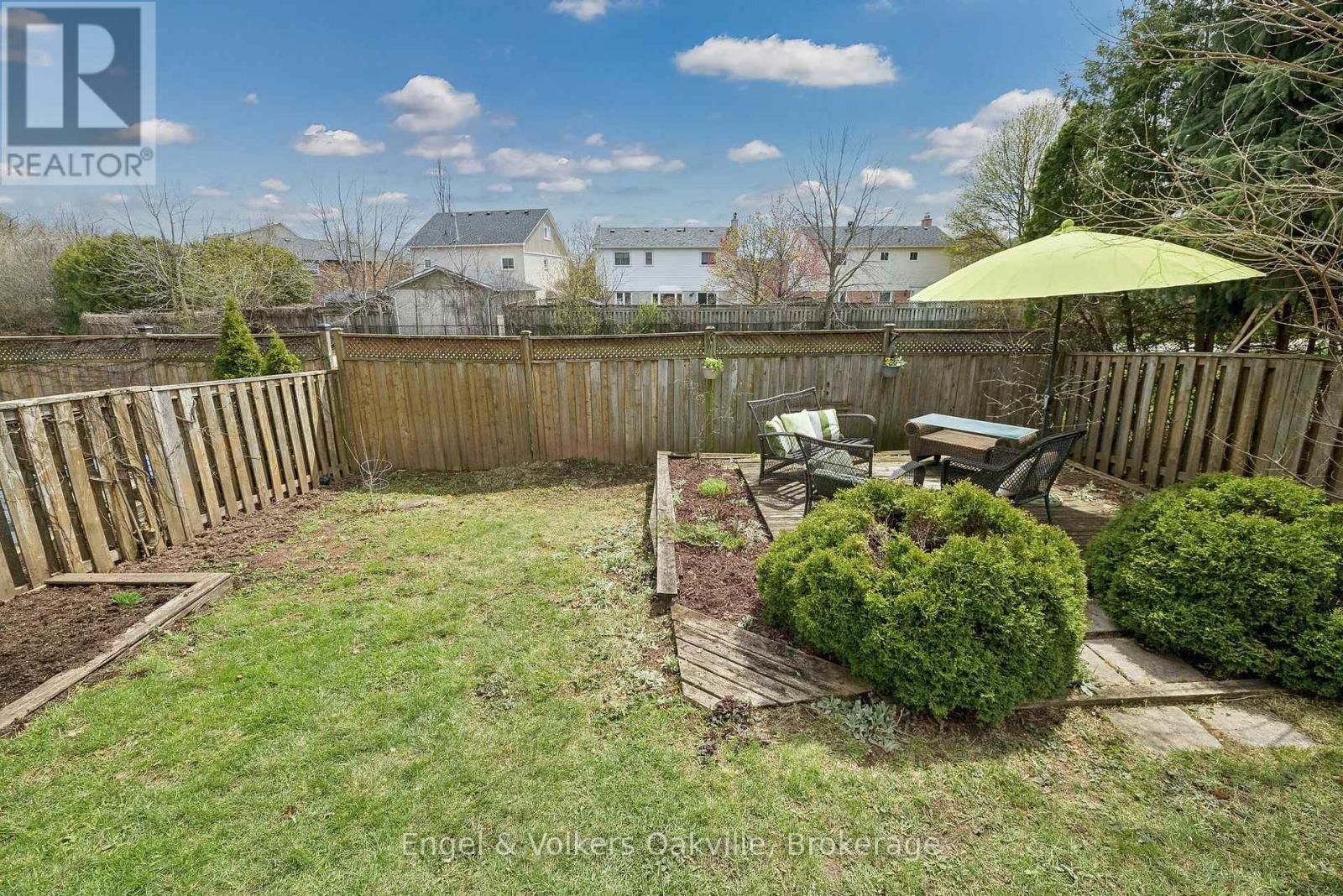 240 ROSS LANE Image 31