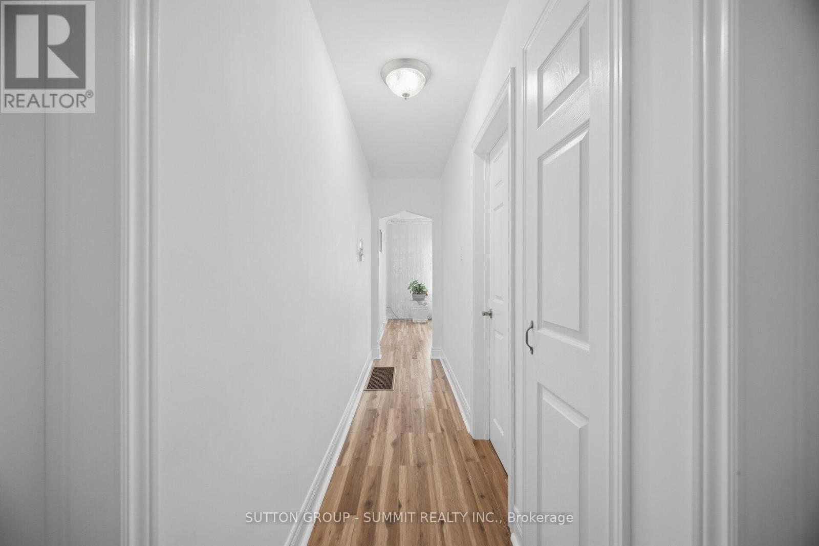 82 MACDONALD STREET Image 16