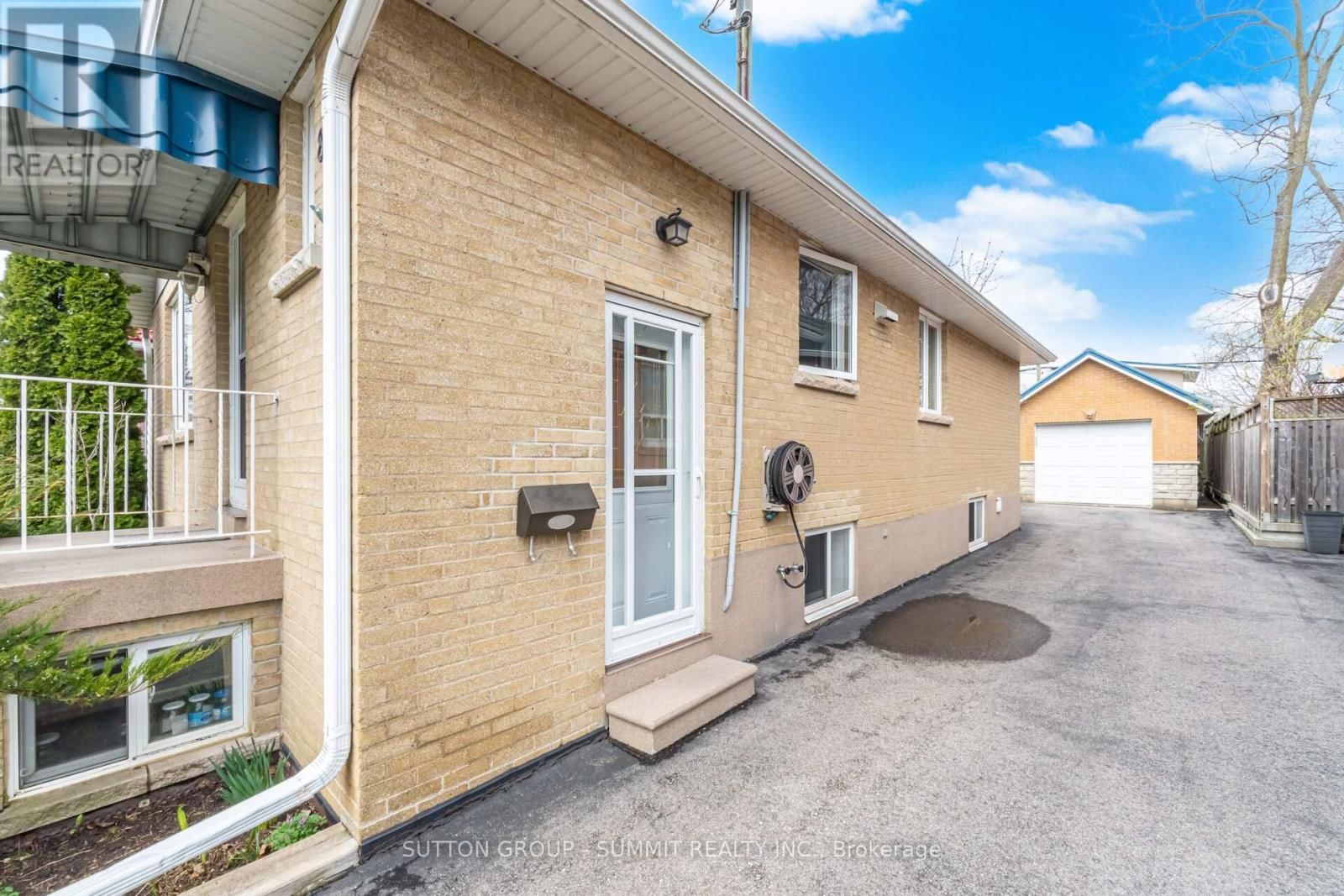 82 MACDONALD STREET Image 22