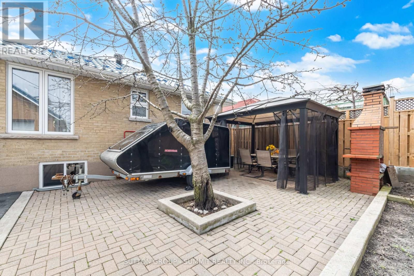 82 MACDONALD STREET Image 33