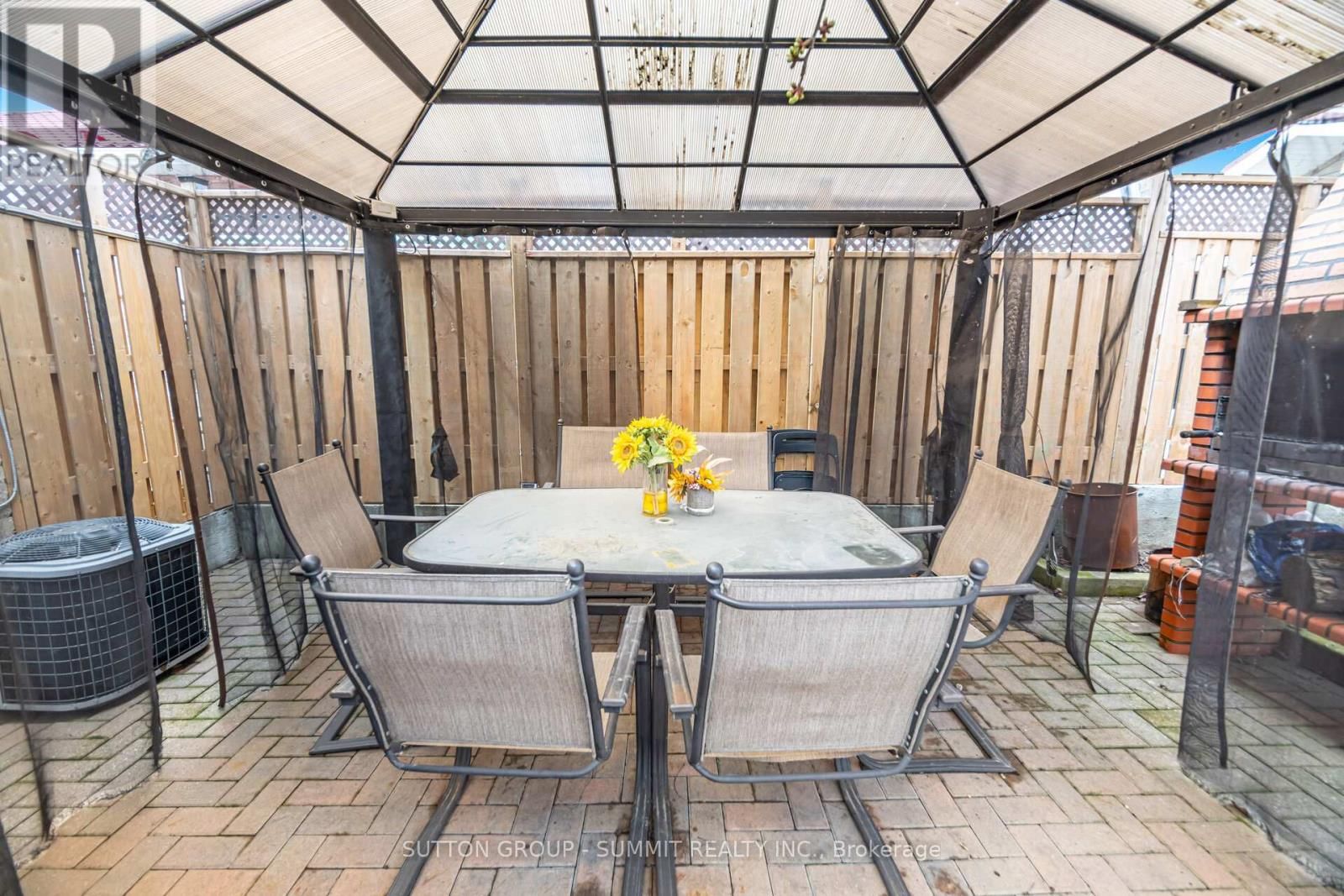 82 MACDONALD STREET Image 34