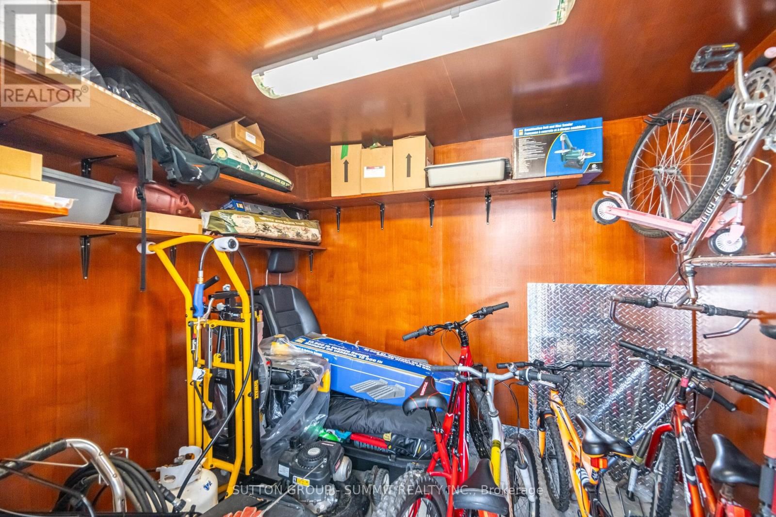 82 MACDONALD STREET Image 41