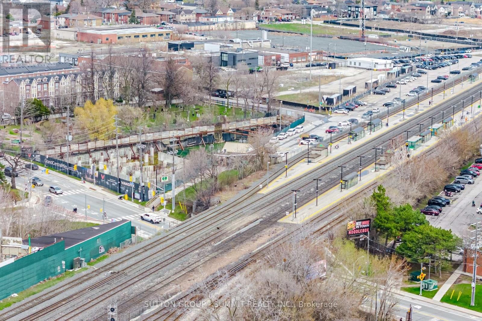 82 MACDONALD STREET Image 43