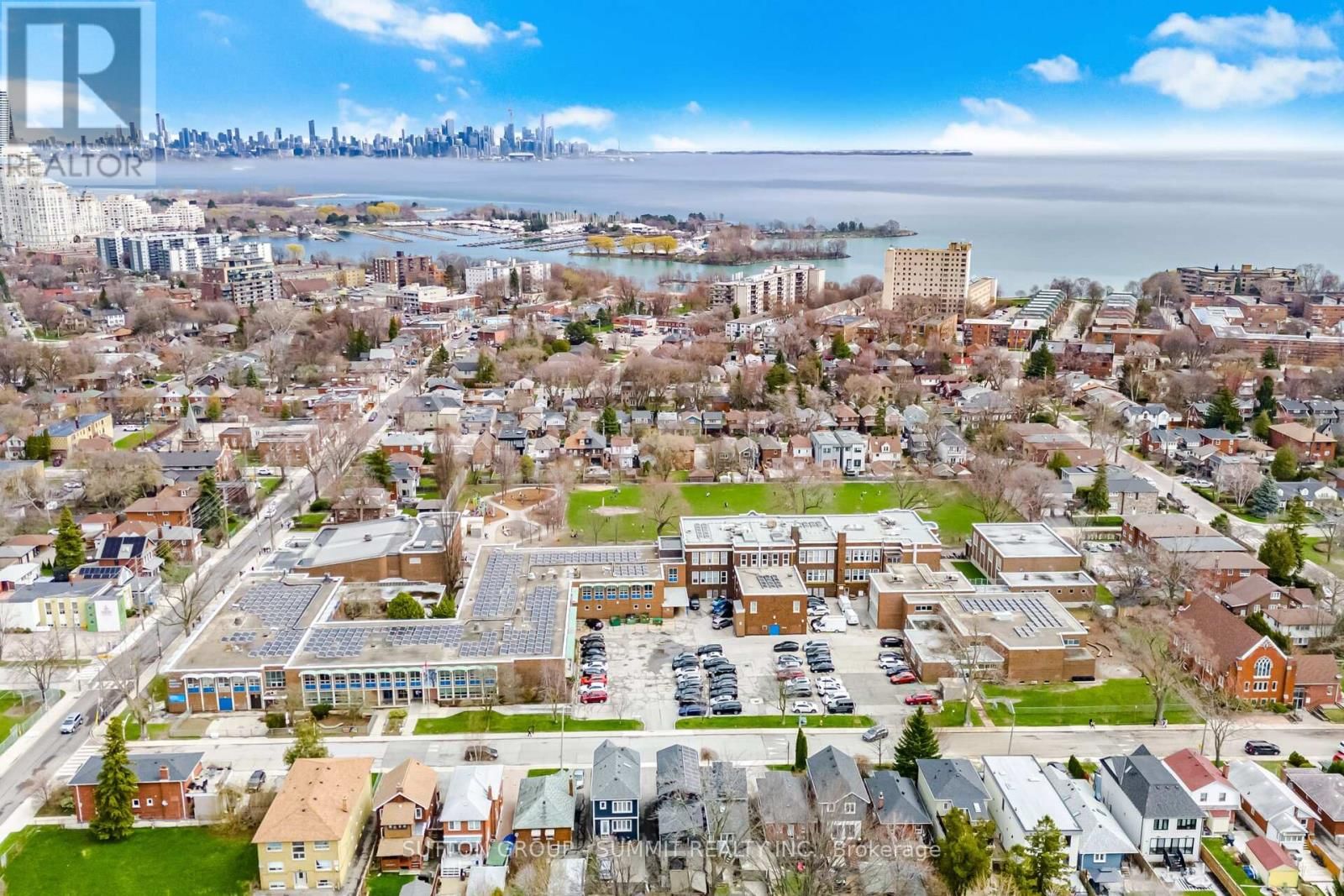 82 MACDONALD STREET Image 49