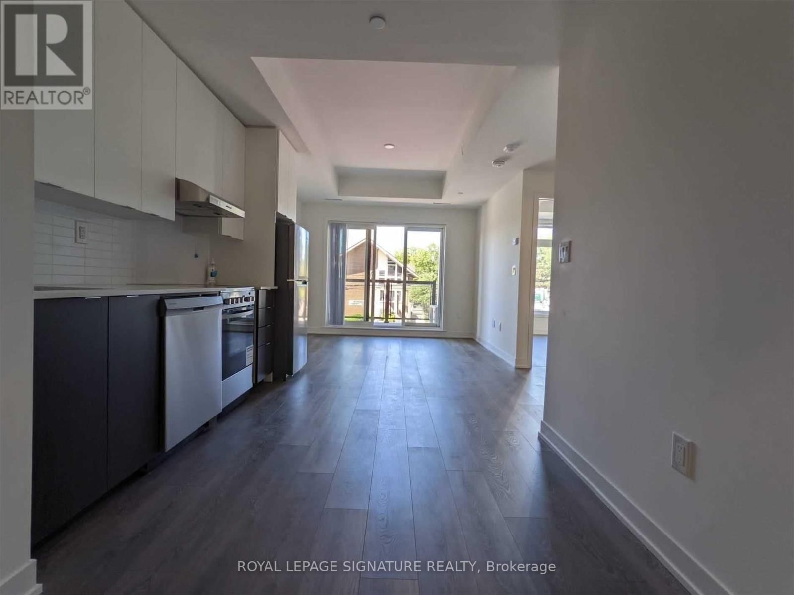 205 - 160 CANON JACKSON DRIVE Image 3