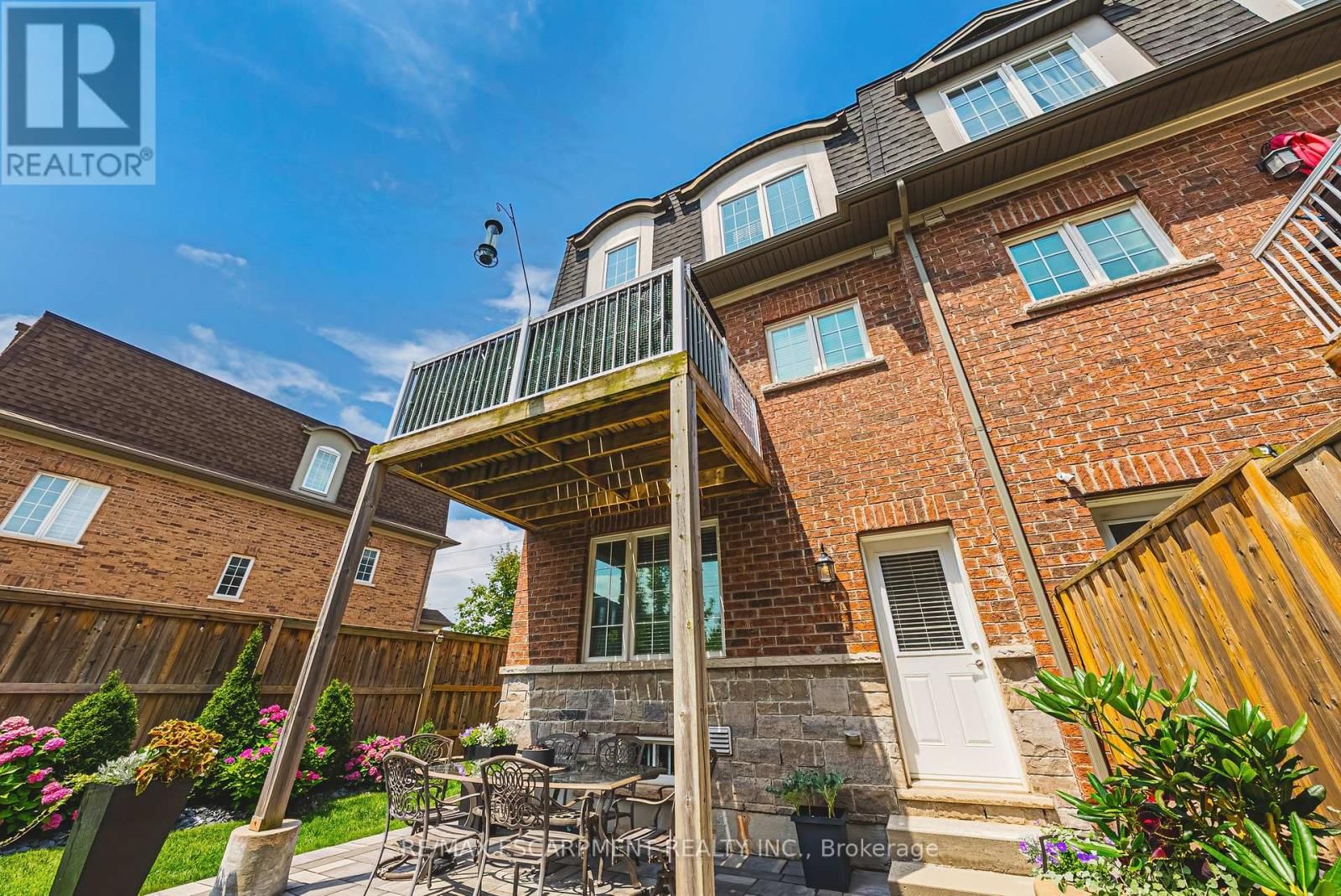 4 - 2220 QUEENSWAY DRIVE Image 30